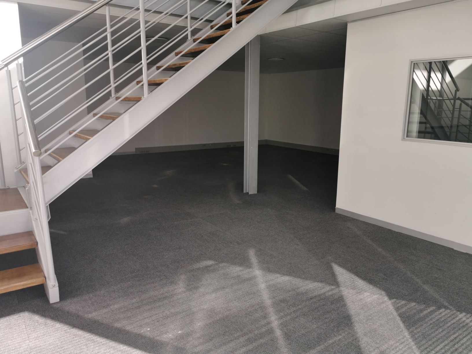 547m² Warehouse to rent at 3 On London in Brackenfell Industria