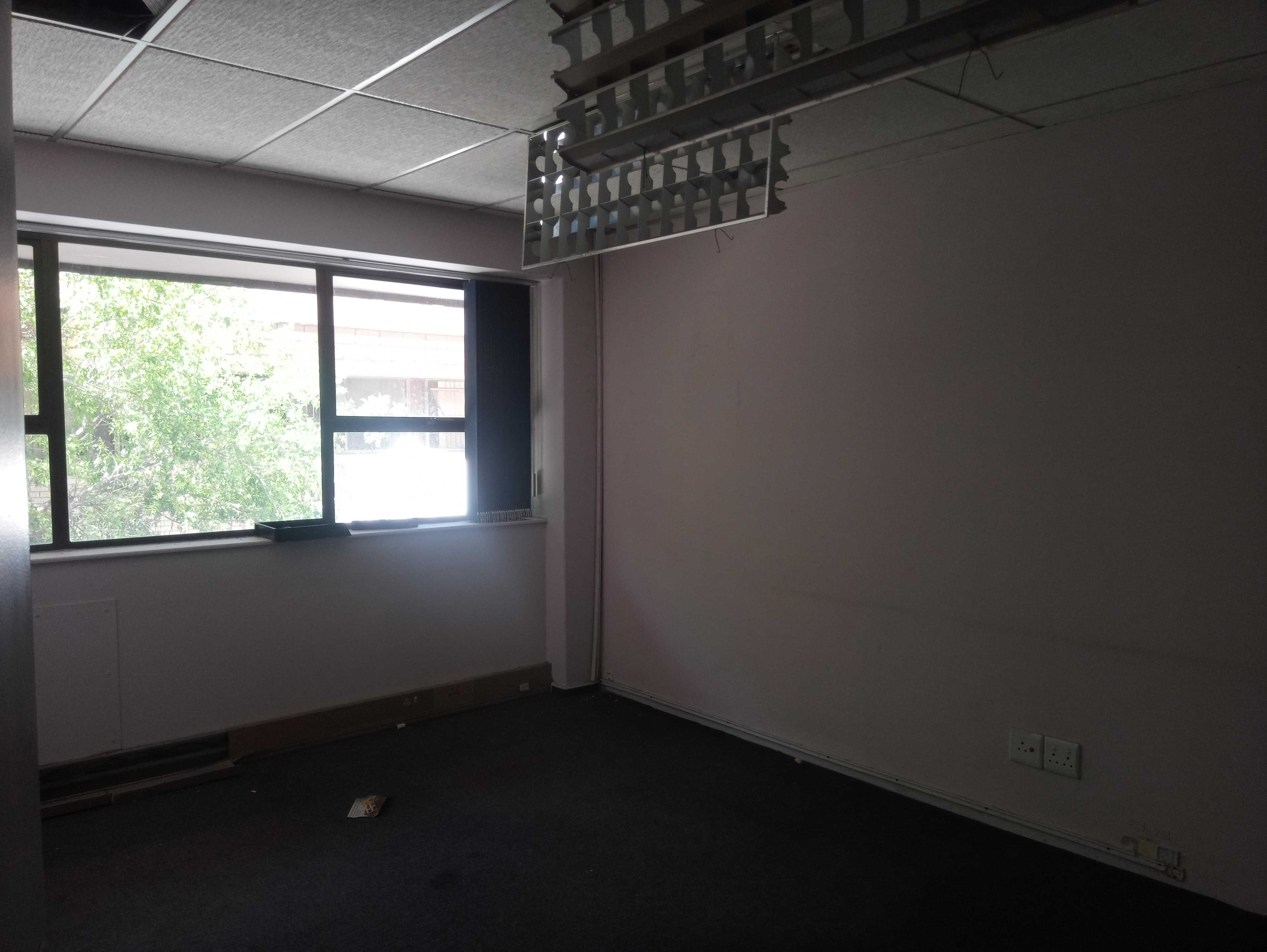 684m² Office Space to rent at Crystal Capital in Ferndale