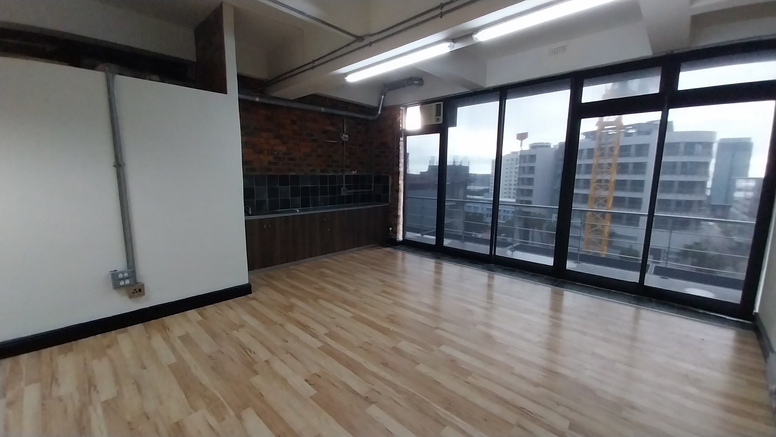 124m² Office Space to rent at 4 Loop Street in Cape Town CBD