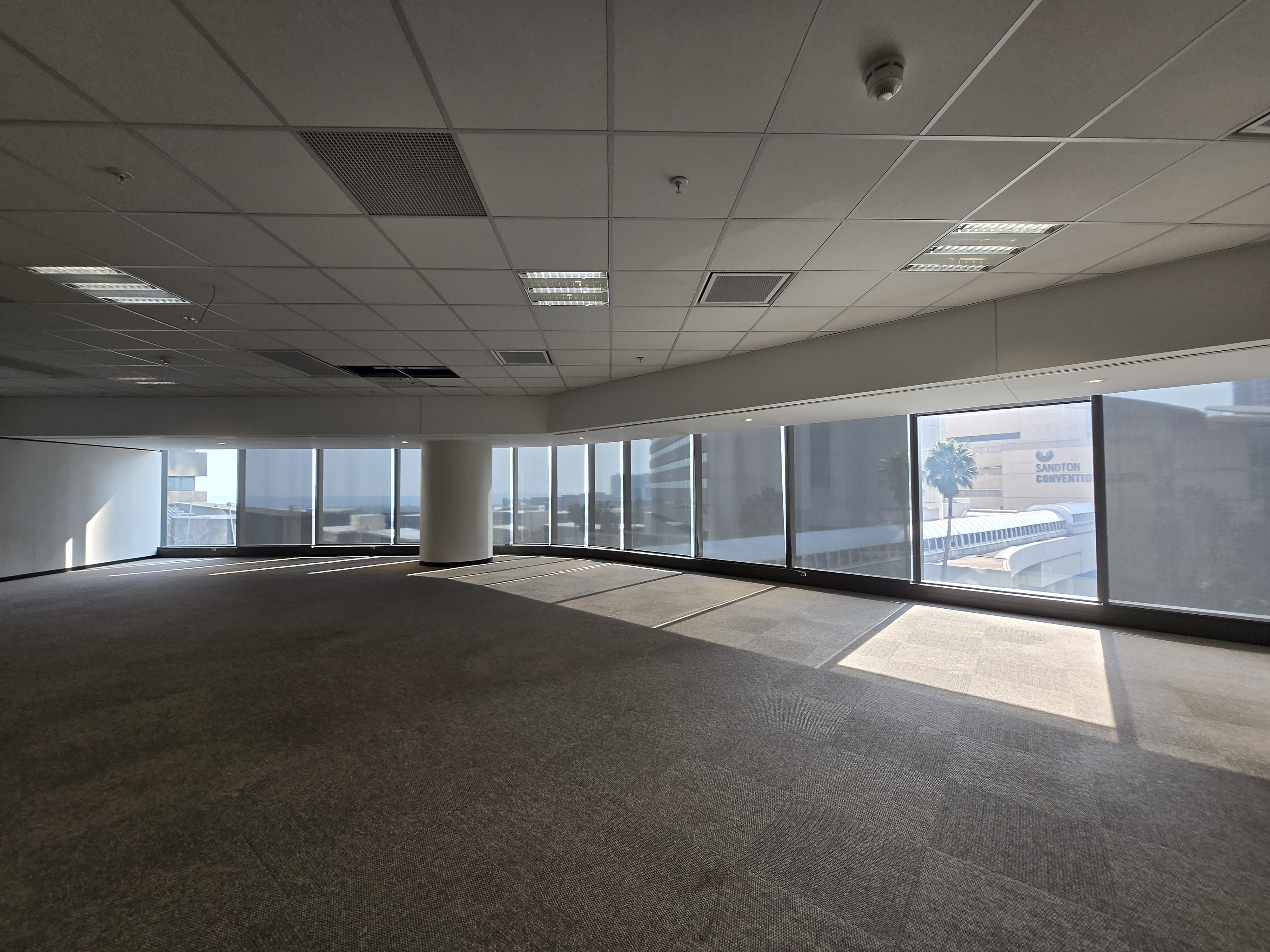 1 039m² Office Space to rent at Atrium on 5th in Sandton Central