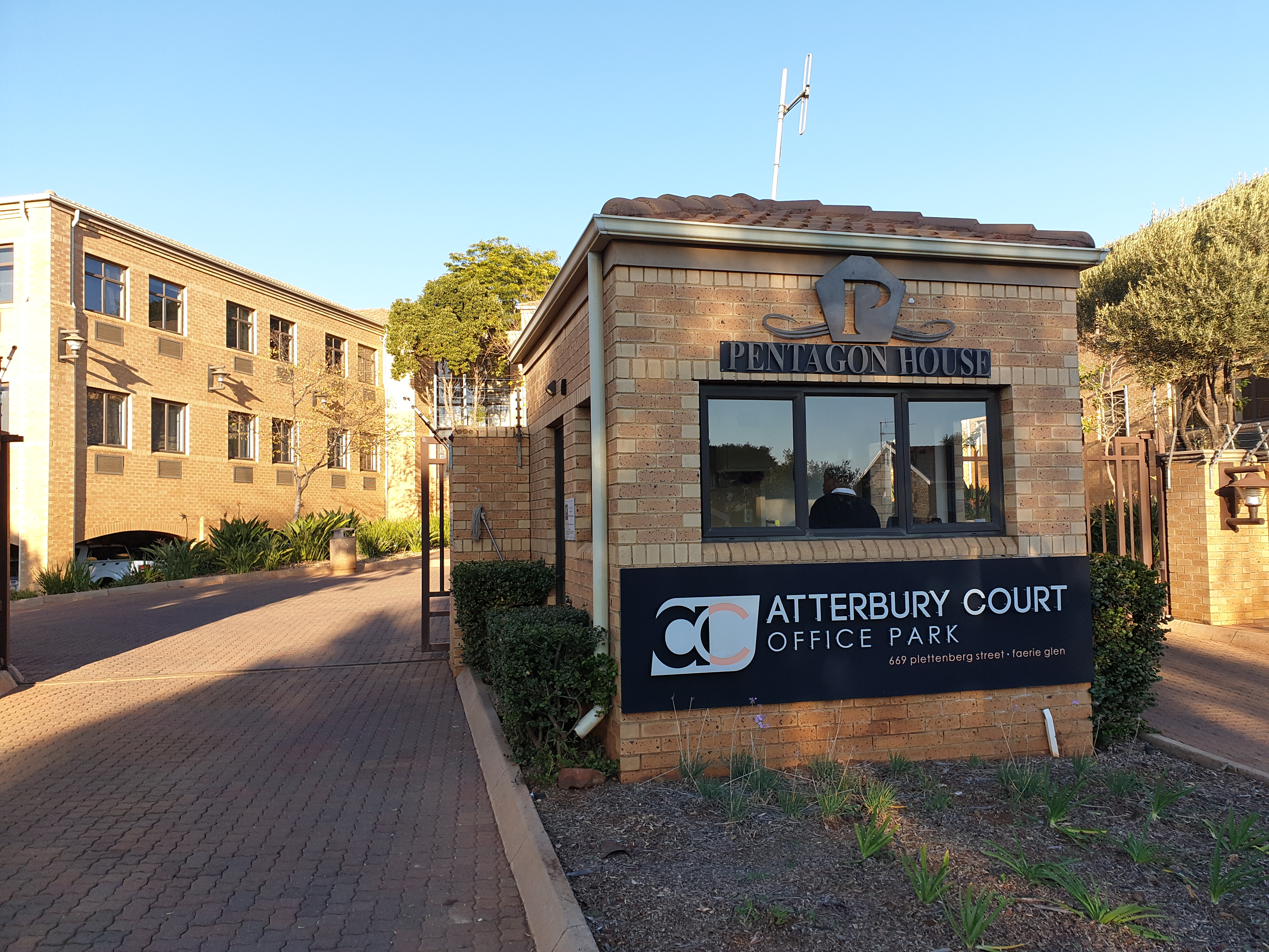 118m² Office Space to rent at Atterbury Court in Faerie Glen
