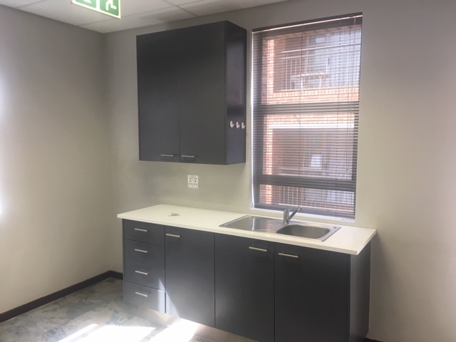 167m² Office Space to rent at Baobab Office Park in Randpark Ridge