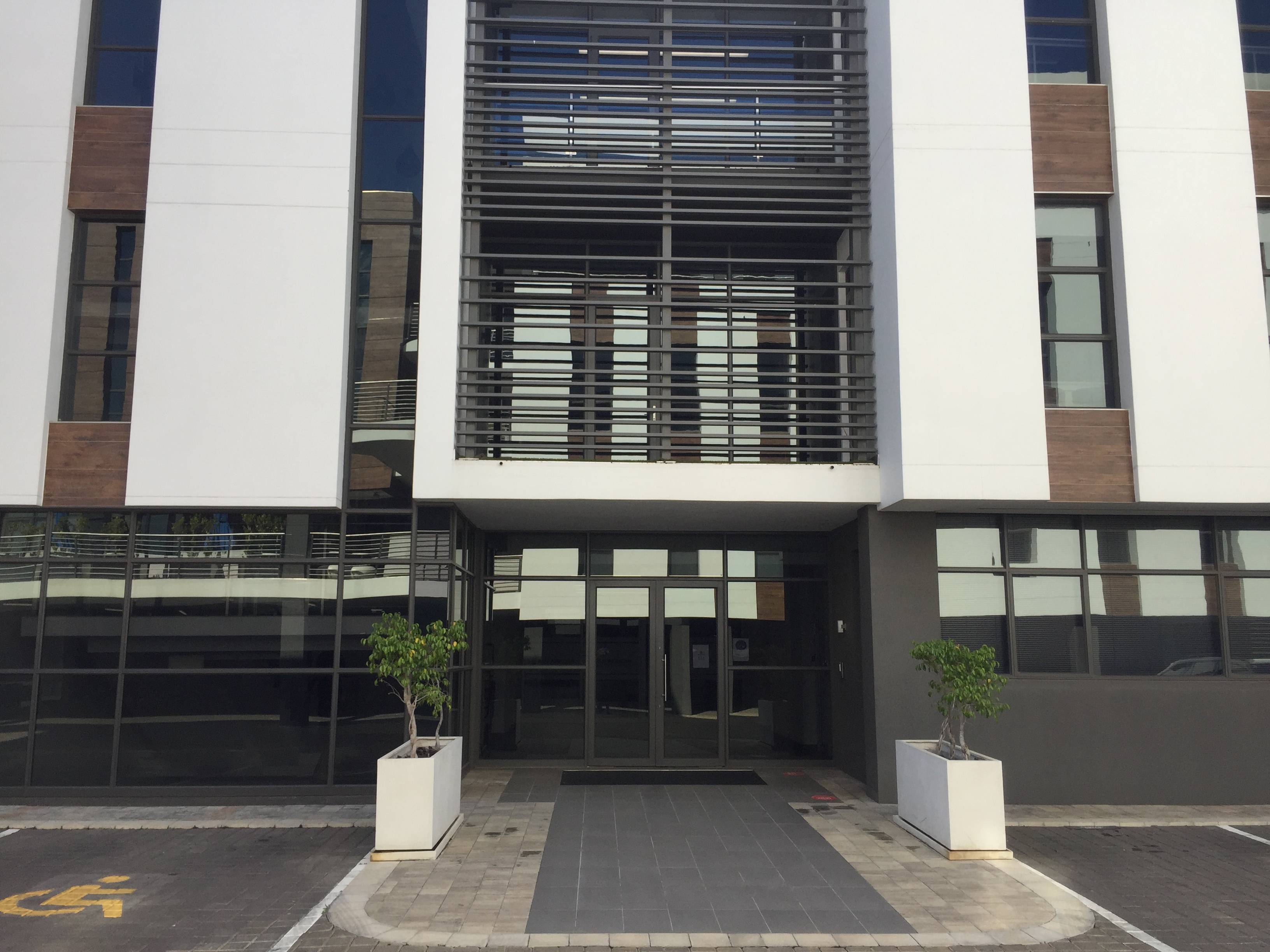 Office Space to rent at Bryanston Main Straight in Bryanston