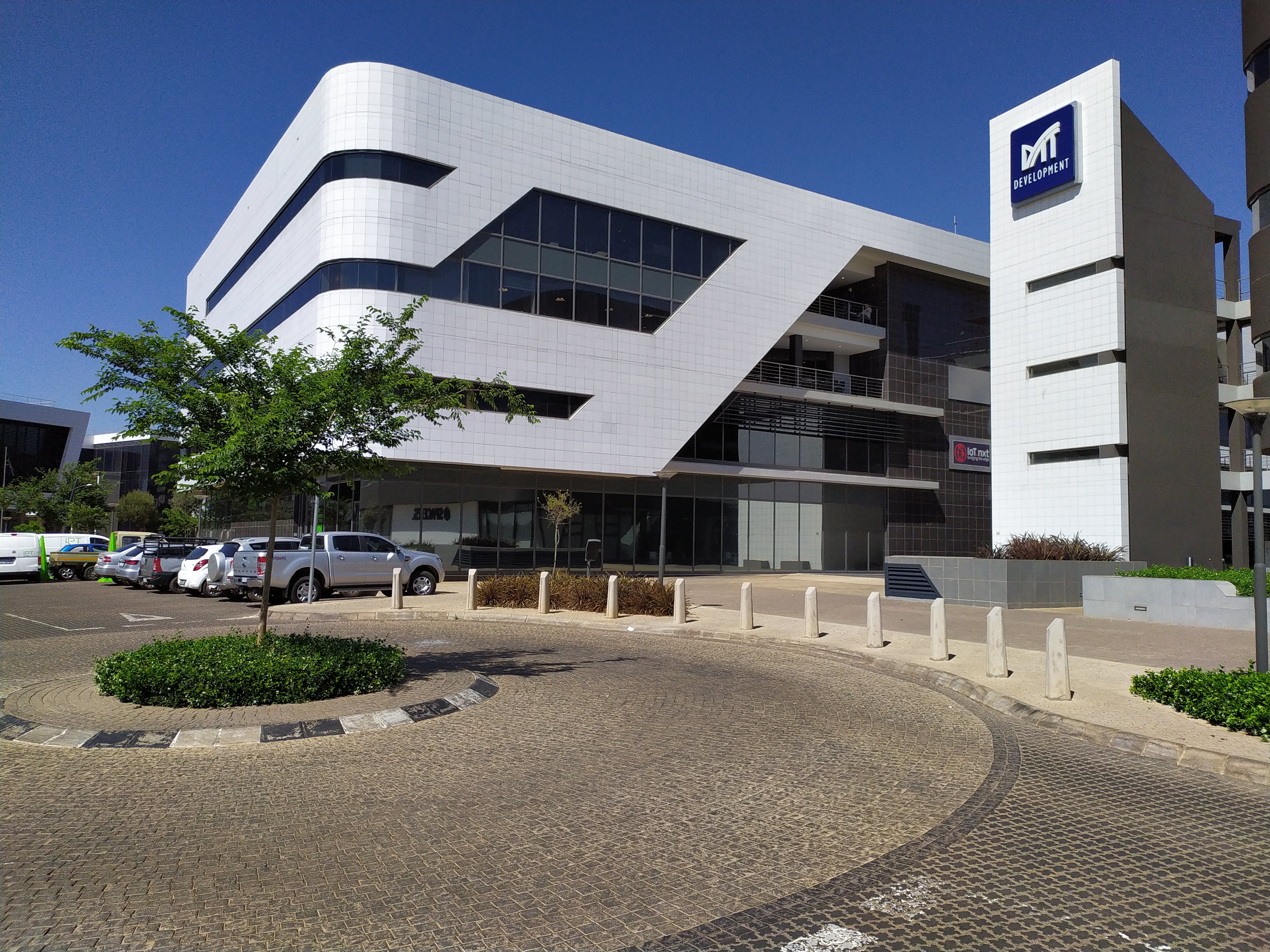 144m² Office Space to rent at Byls Bridge East Building 14 Block C in Central Centurion