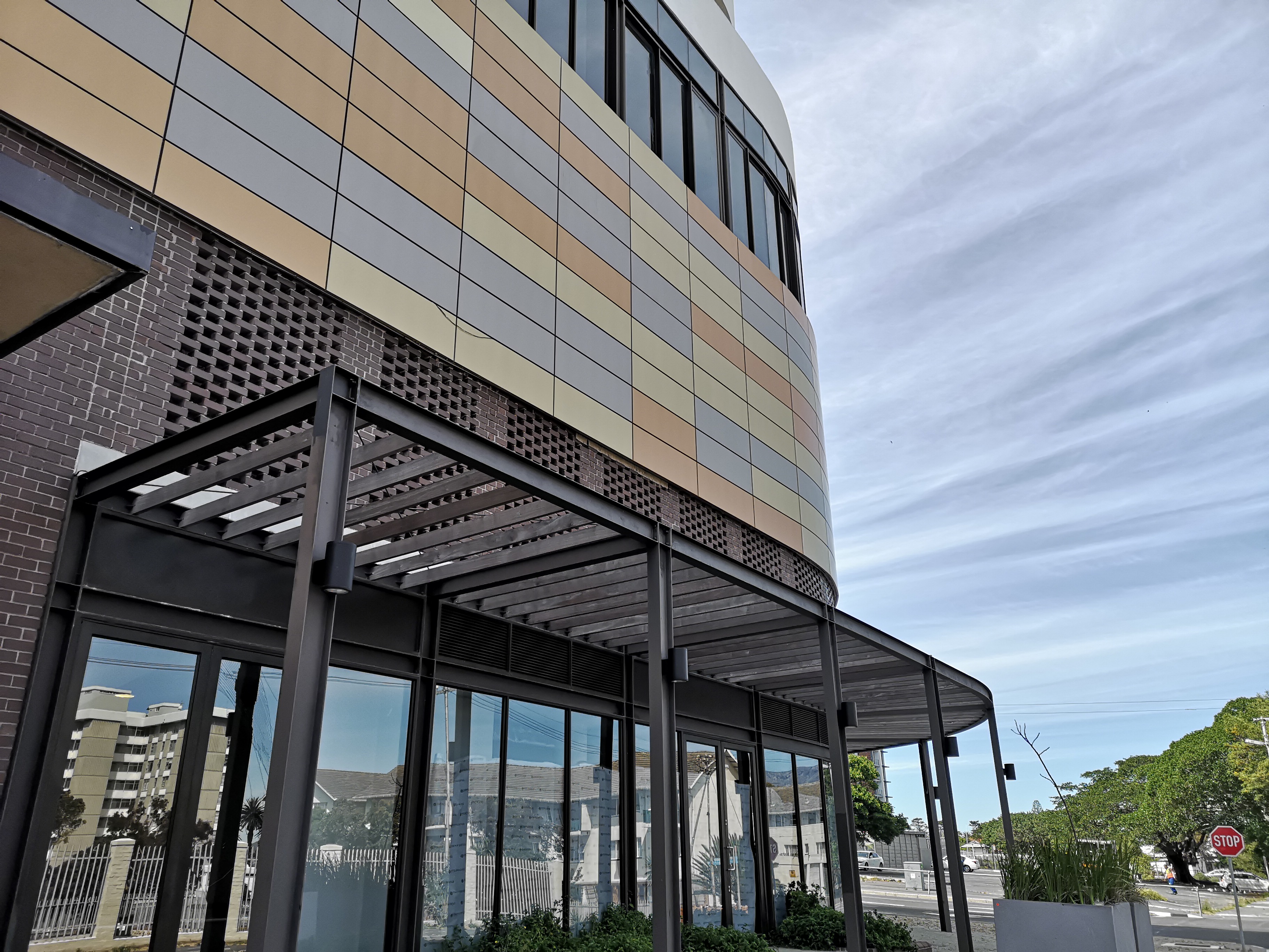 197m² Retail Shops to rent at Centre Point - Milnerton in Milnerton