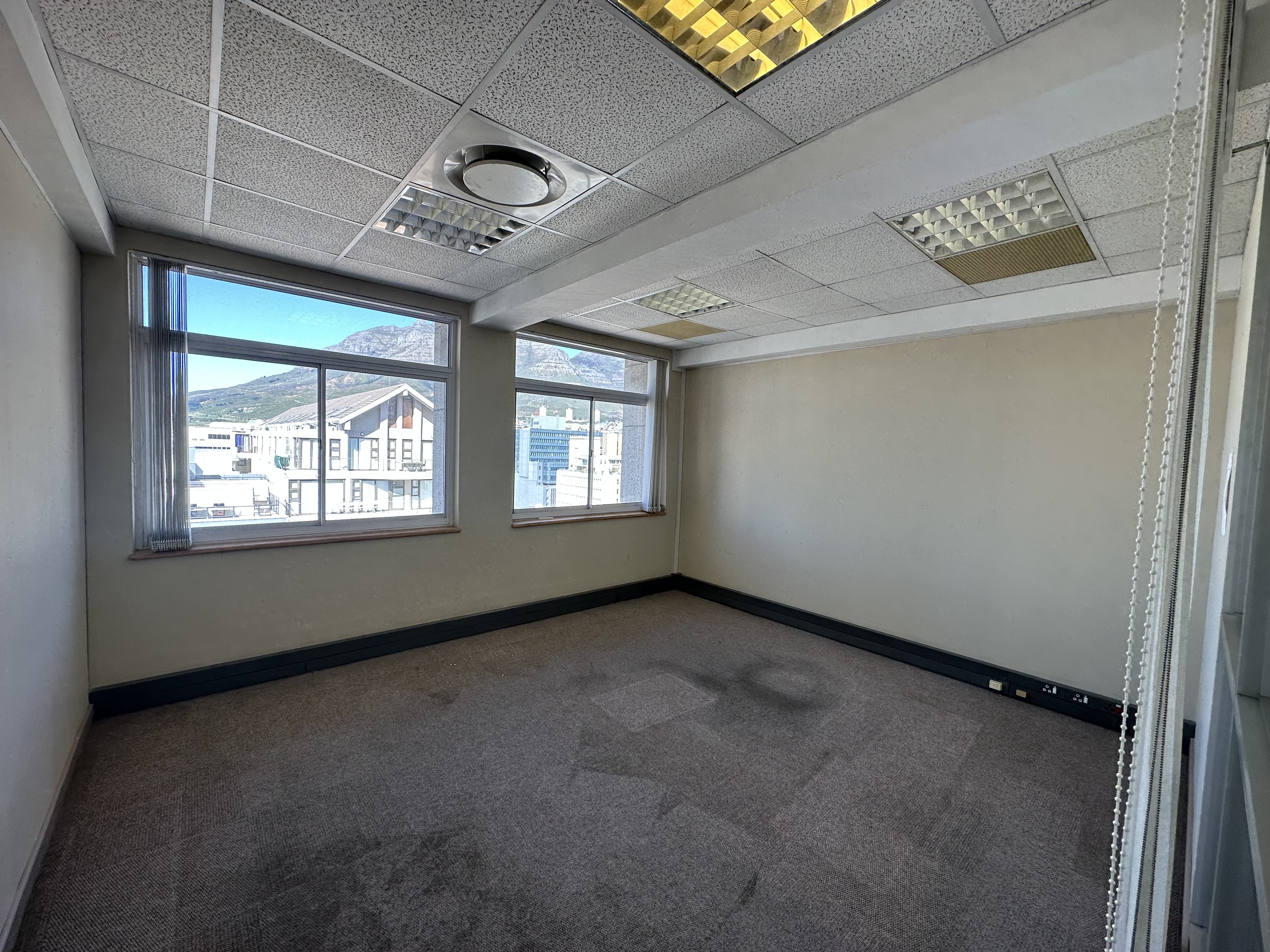 222m² Office Space to rent at Constitution House in Cape Town CBD