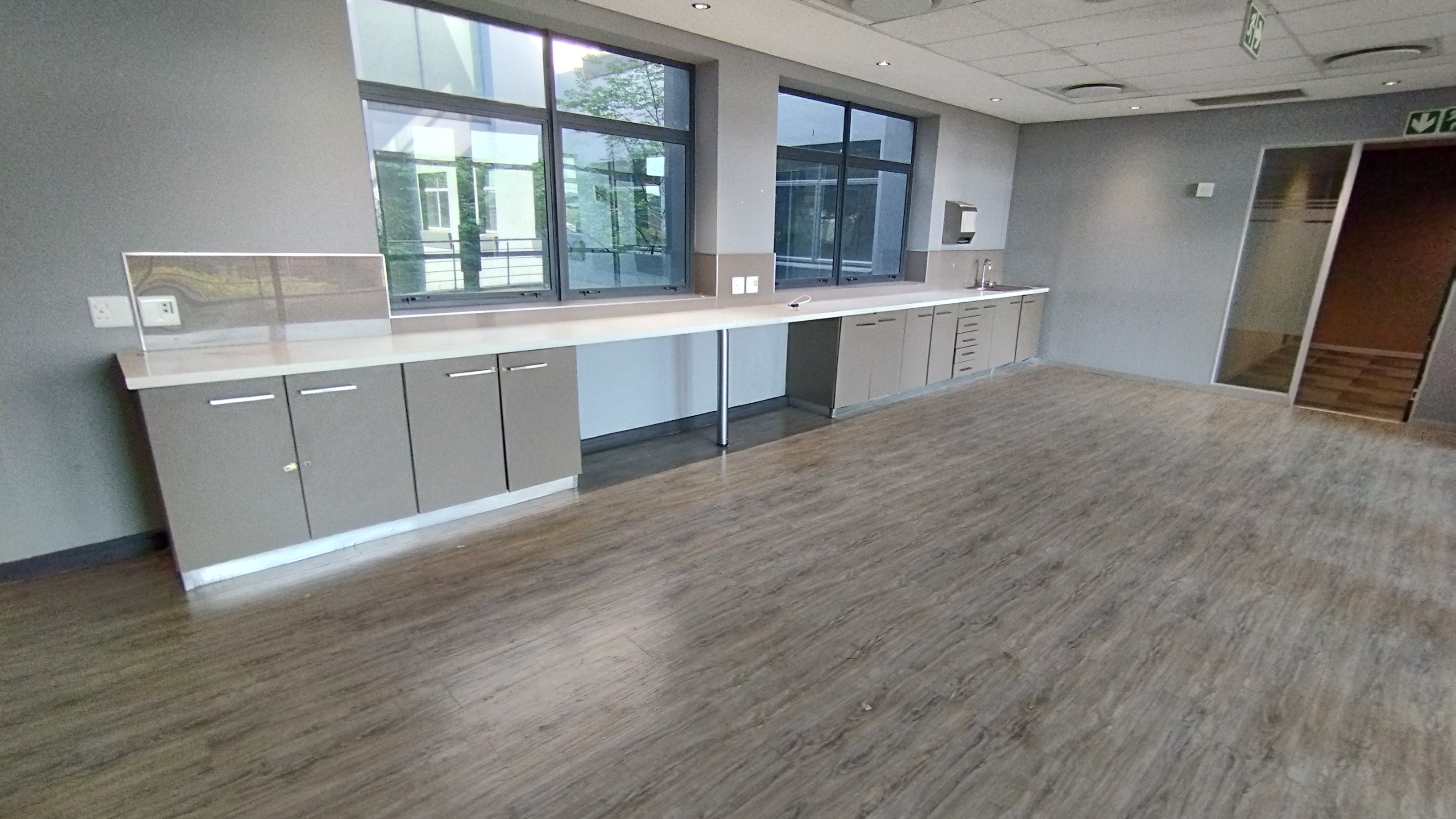 Office Space to rent at Corobay Corner in Menlyn