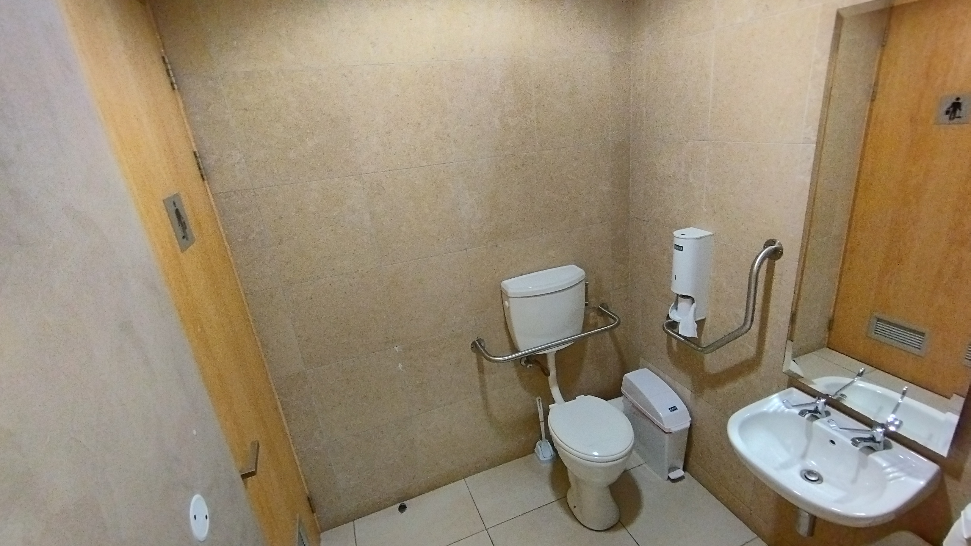 Office Space to rent at Corobay Corner in Menlyn