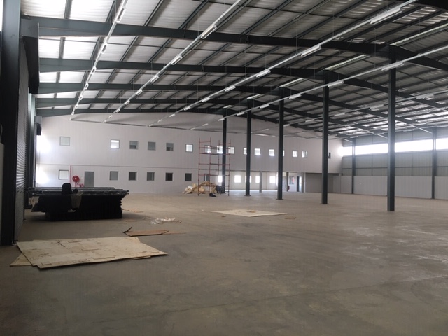 3 246m² Warehouse to rent at Cosmo Business Park in Kya Sand