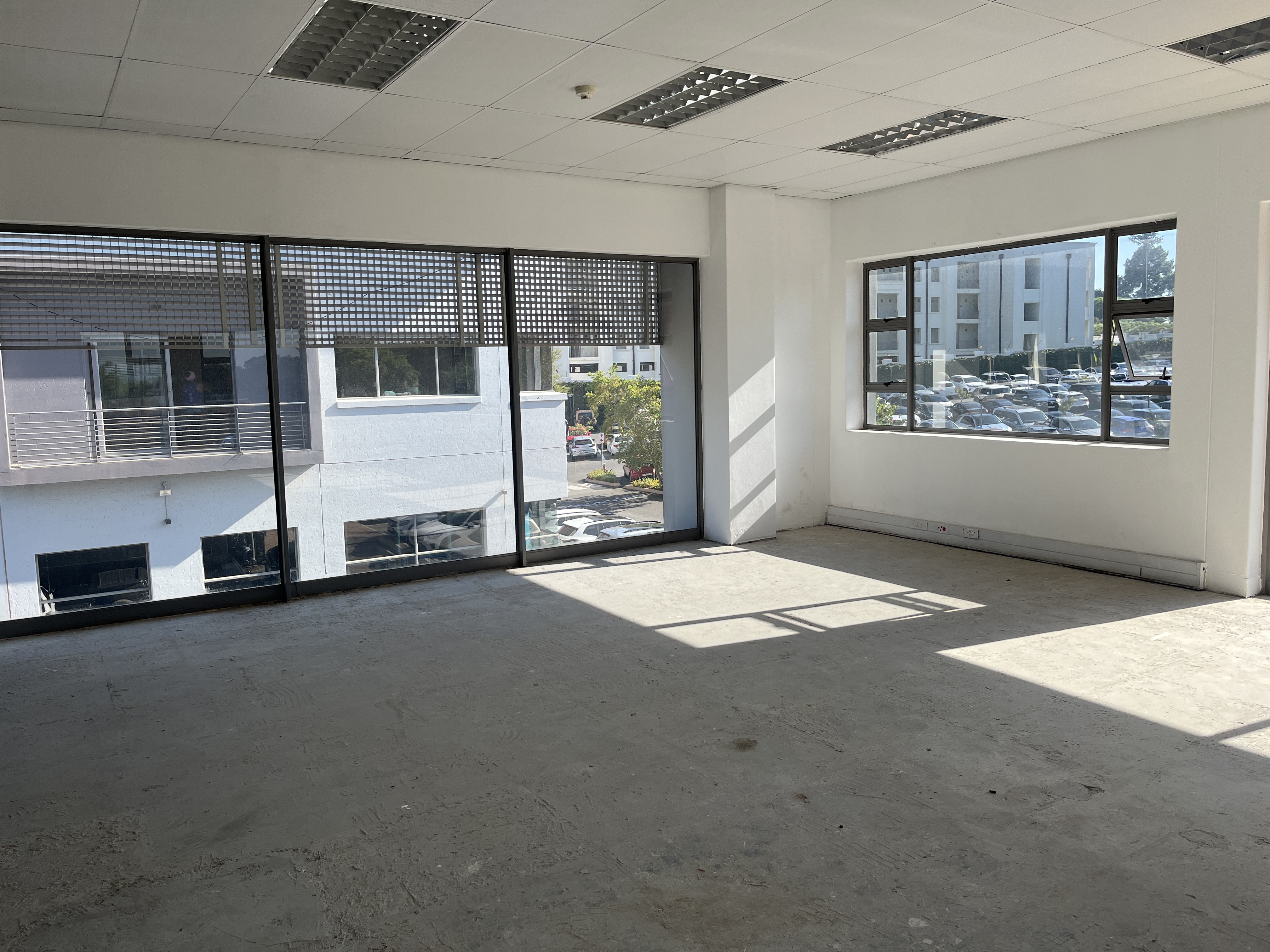 235m² Retail Shops to rent at Cross Place in Bryanston