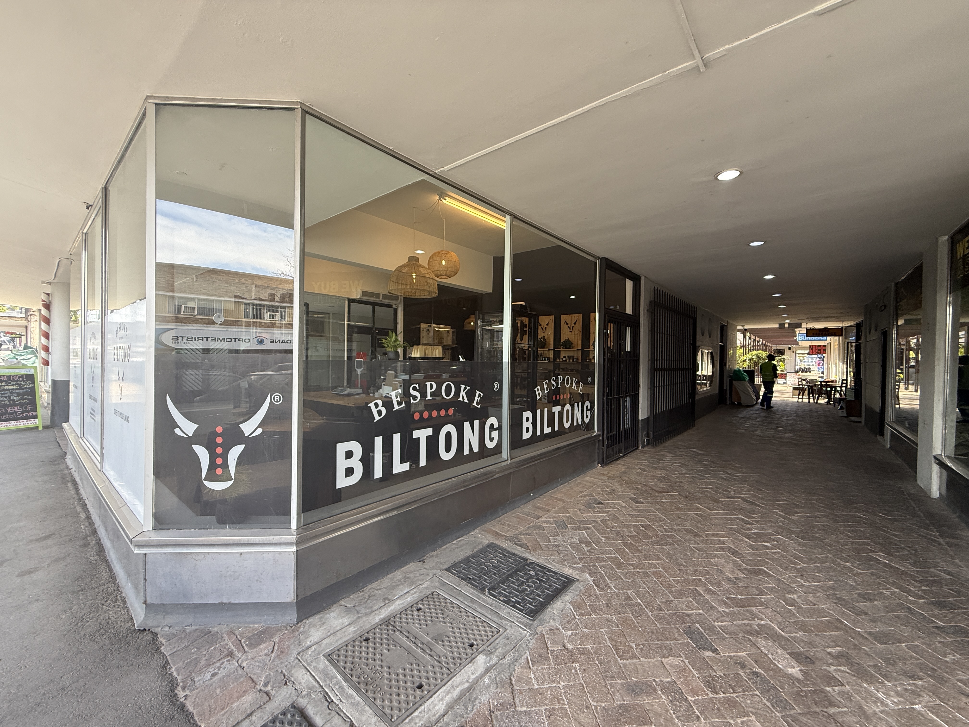 56m² Retail Shops to rent at Fountain Square - Somerset West in Somerset West