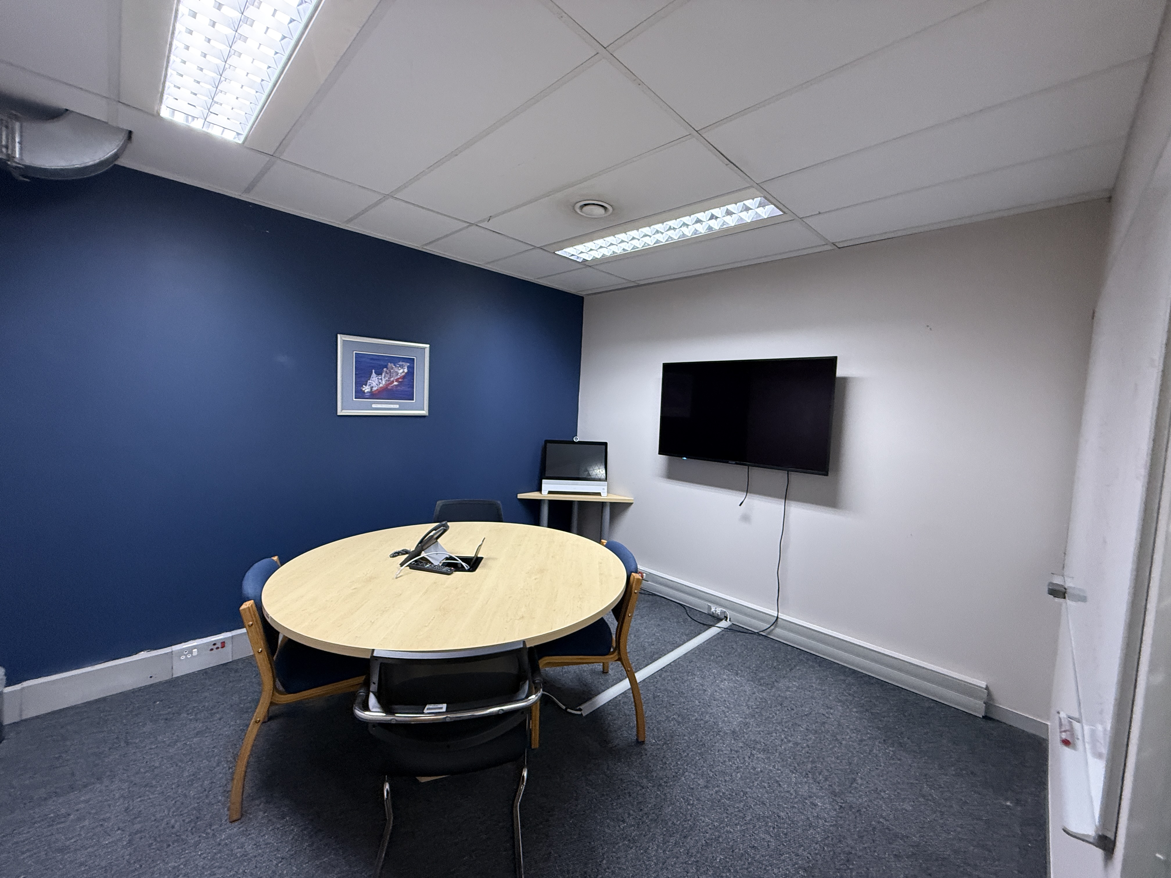 1 250m² Office Space to rent at Golf Park in Mowbray