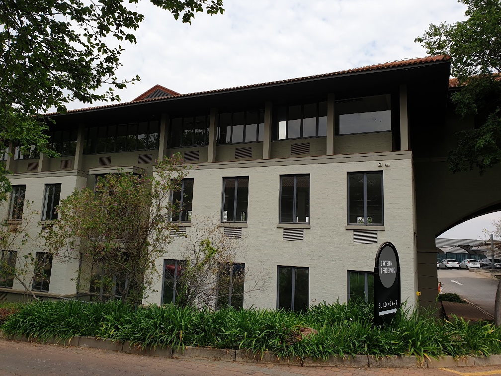 556m² Office Space to rent at Grayston Office Park in Sandown JHB