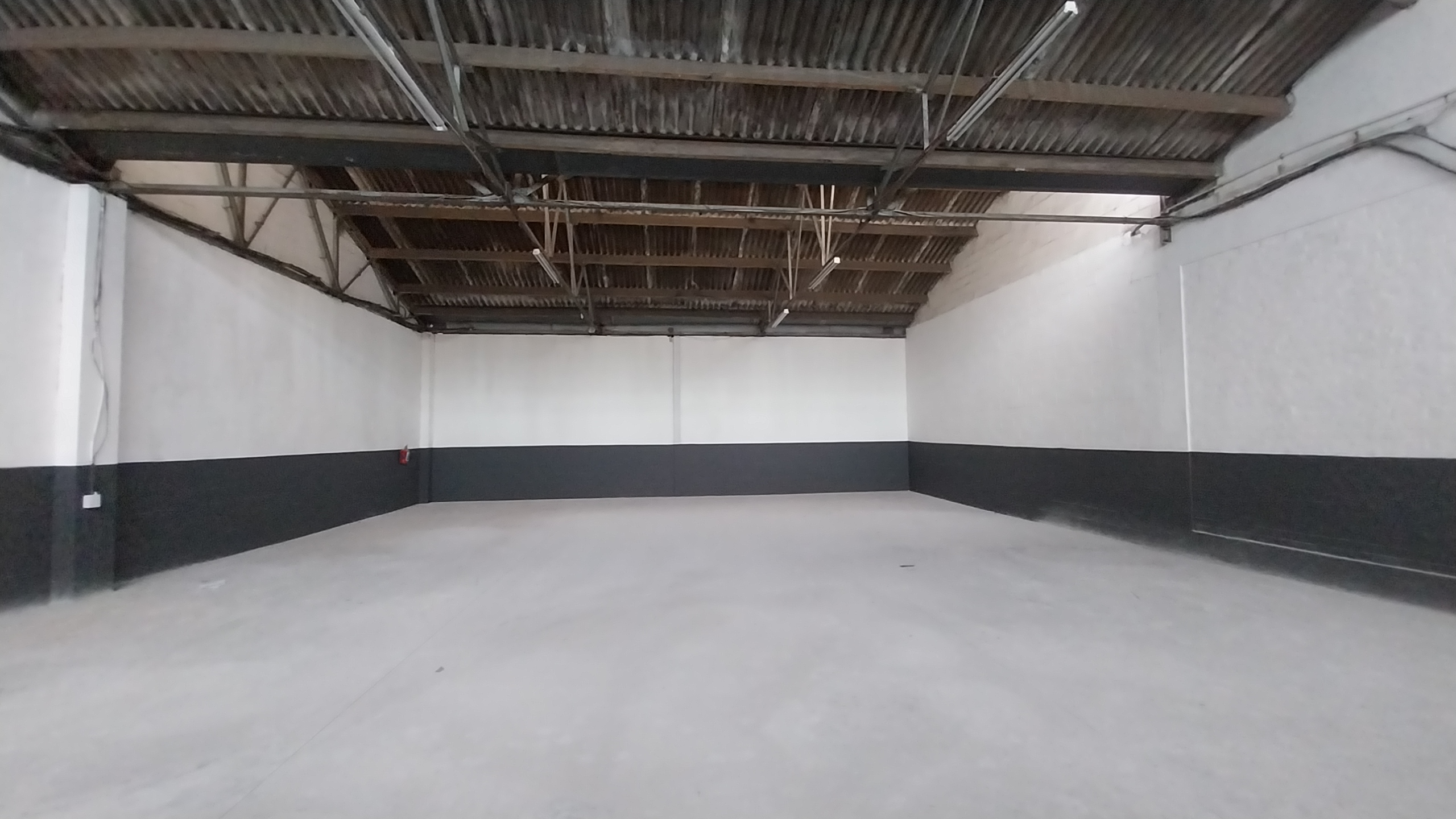 Warehouse to rent at Gunners Factory Park in Epping Industrial