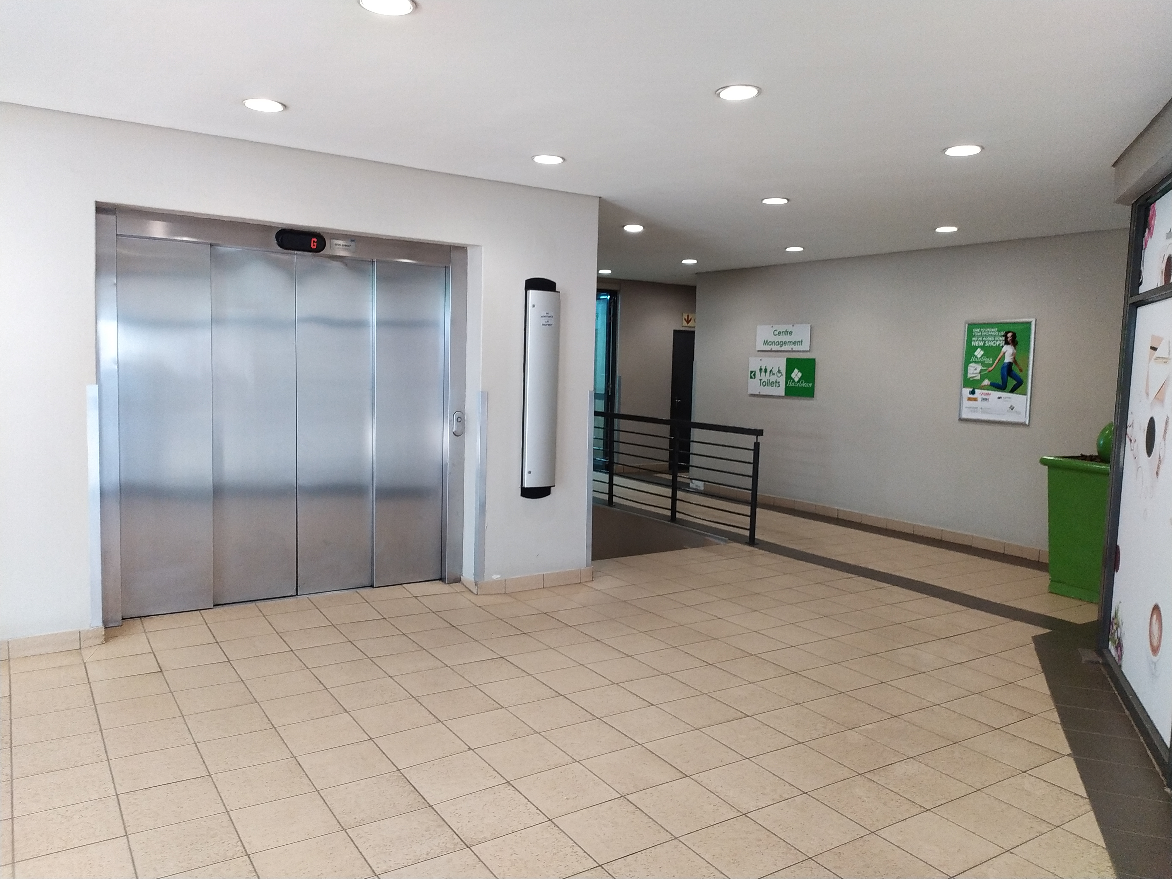 Retail Shops to rent at Hazeldean Square Shopping Center in Silver Lakes