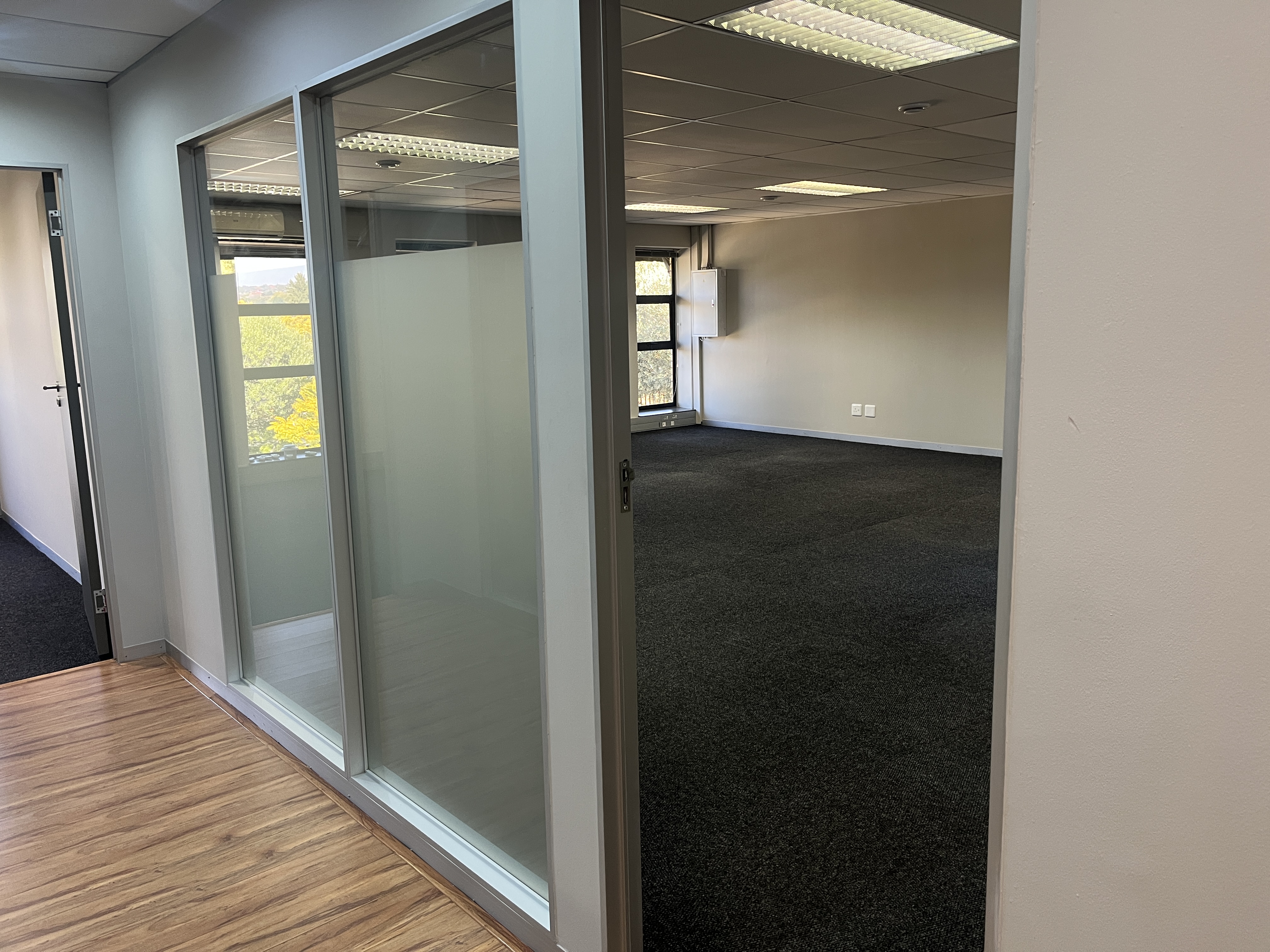 132m² Office Space to rent at Hurlingham Office Park in Hurlingham