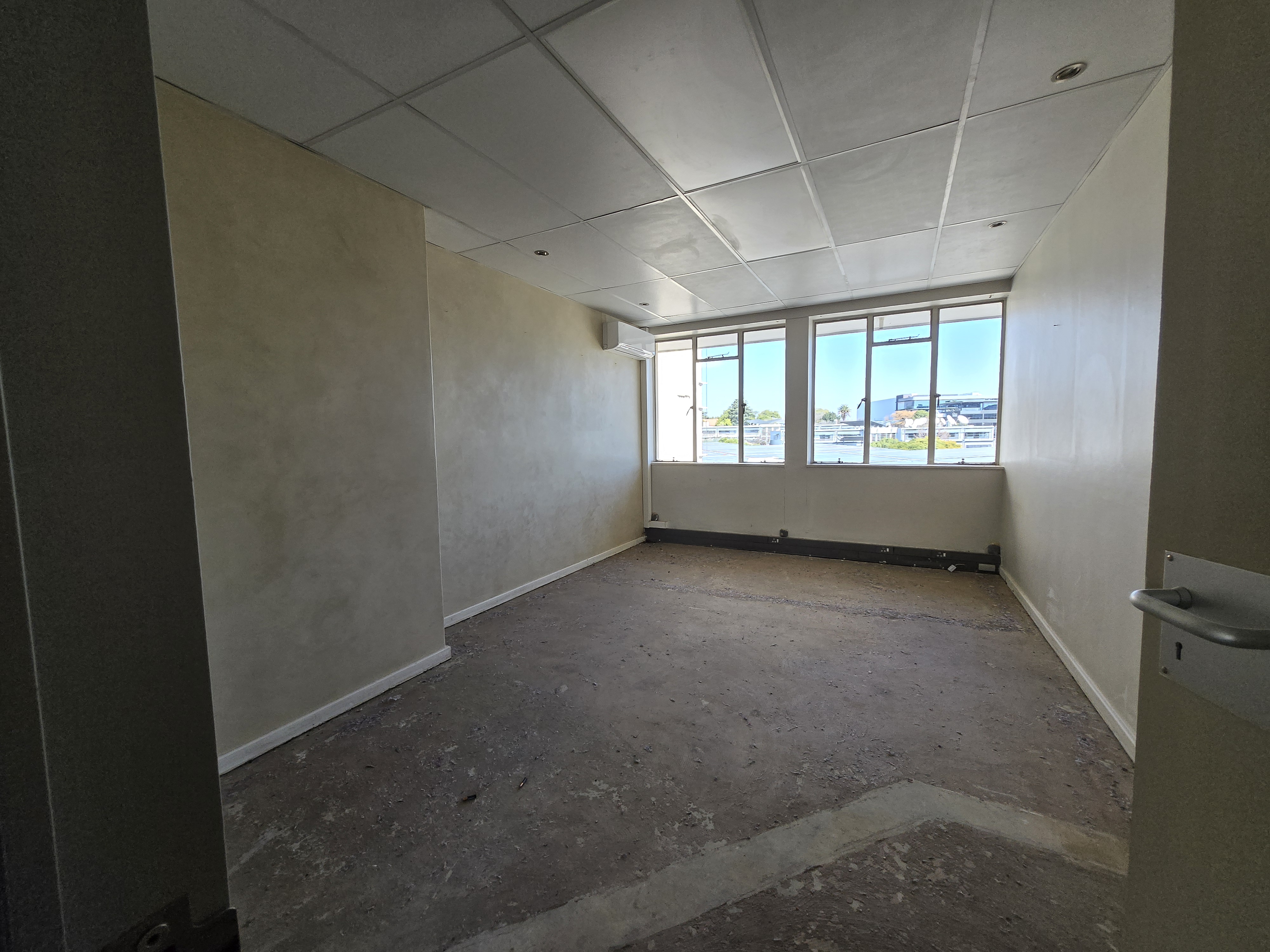 Office Space to rent at Hyde Park Corner Office Towers in Hyde Park