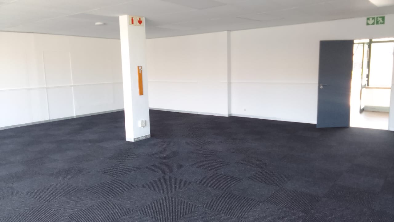 254m² Office Space to rent at Lone Creek in Midrand