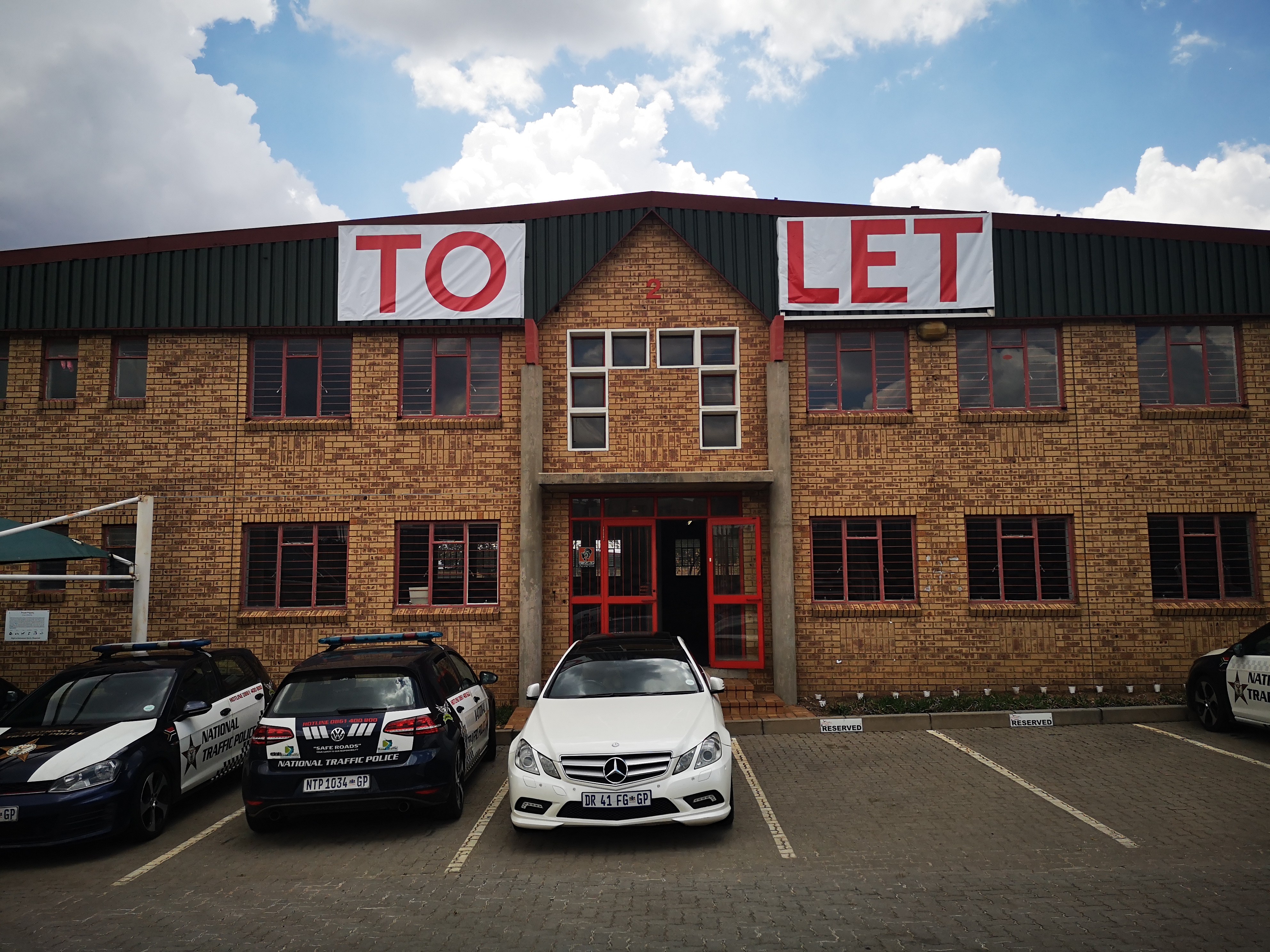 Samrand Samrand Business Park | Warehouse to let | Rennie Knight Frank