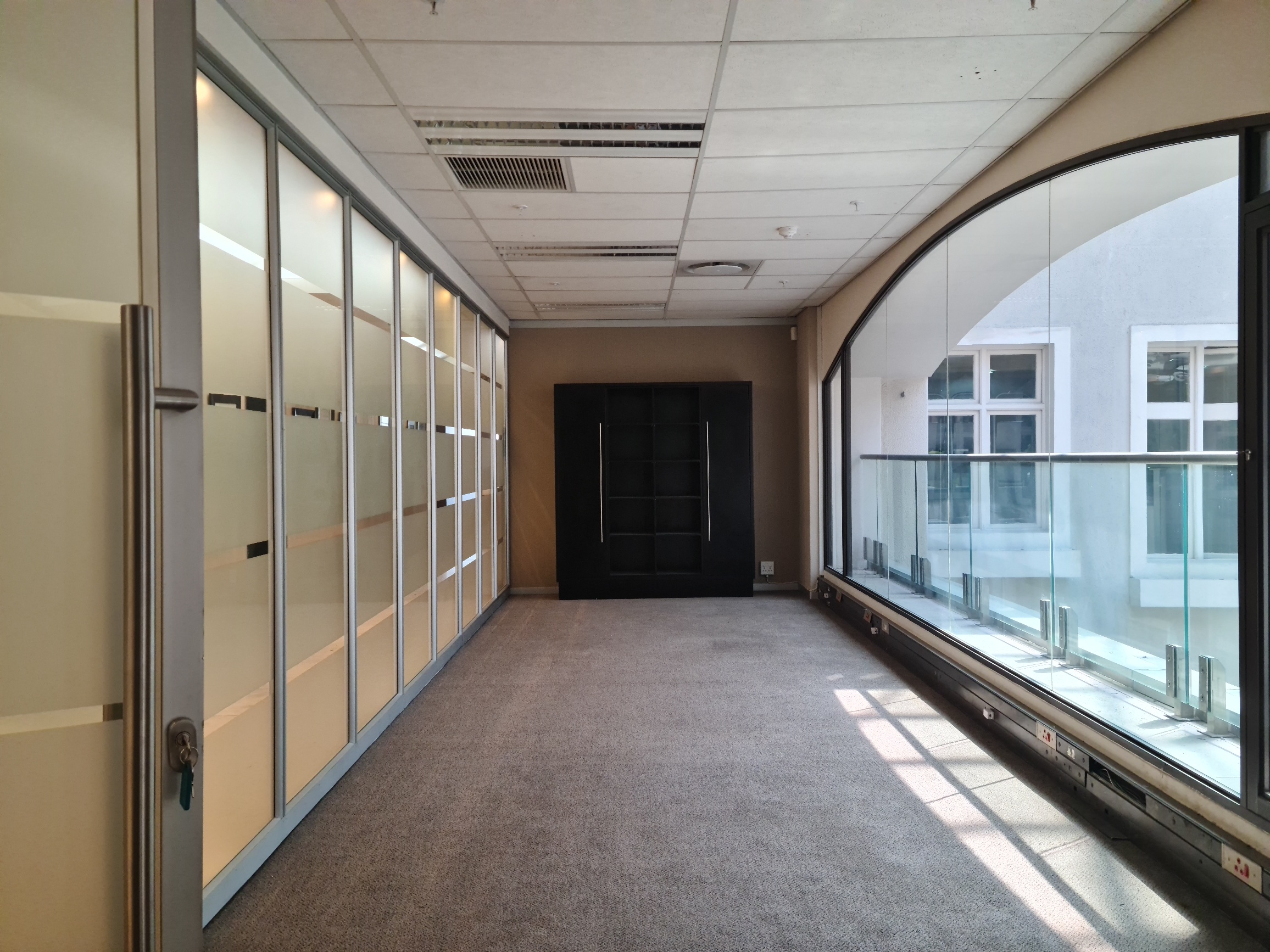 1 125m² Office Space to rent at Nelson Mandela Square in Sandton Central