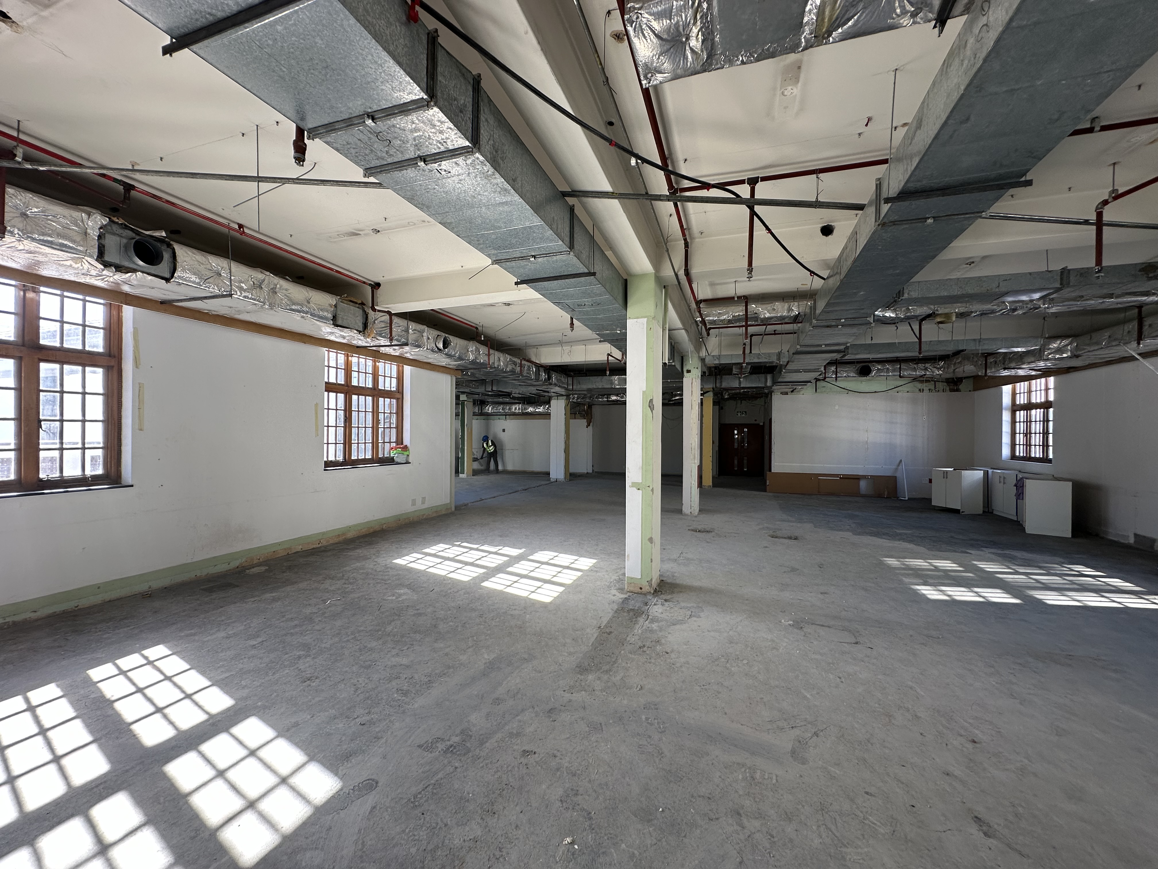 611m² Office Space to rent at Newspaper House in Cape Town CBD