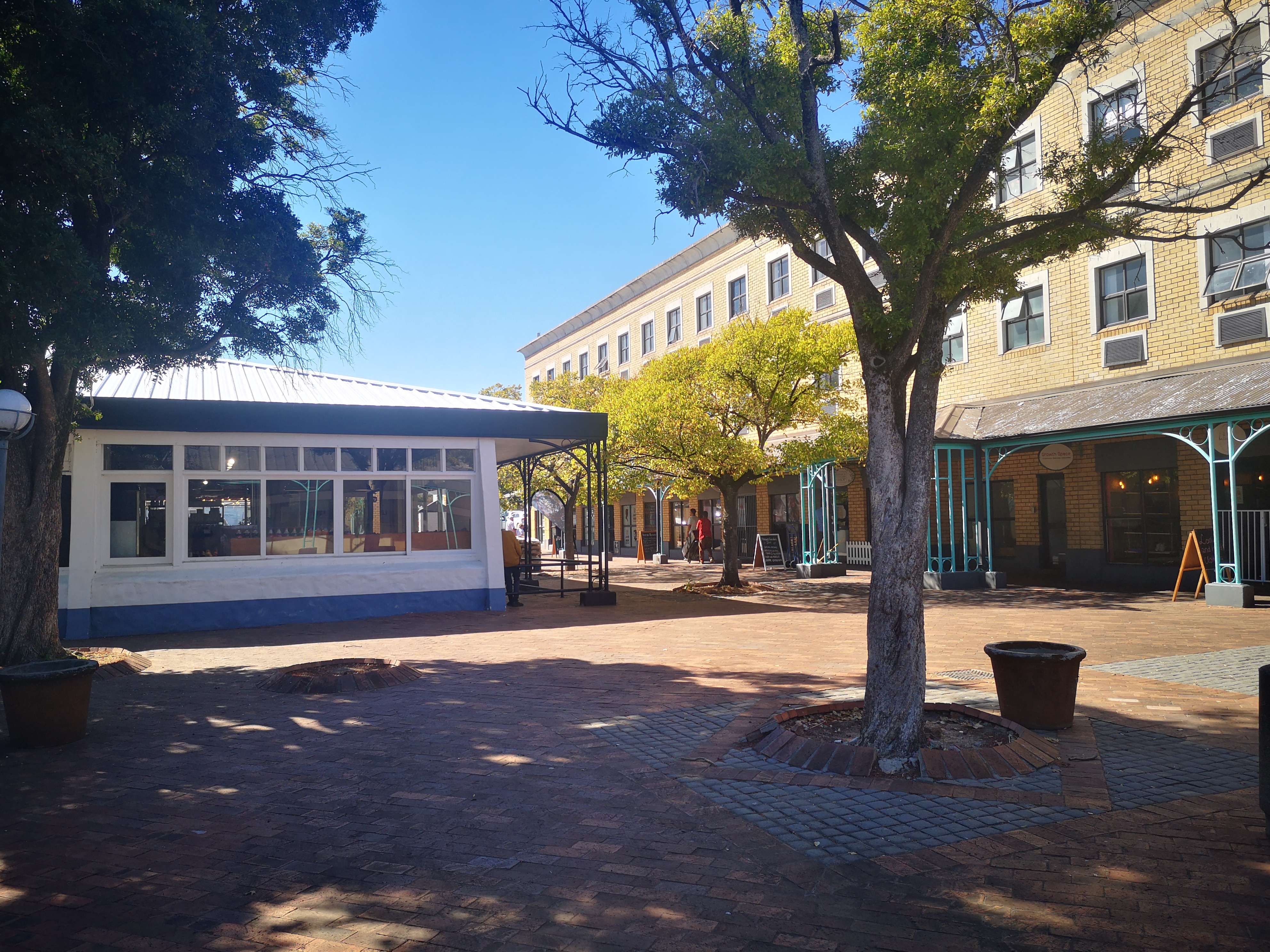 291m² Office Space to rent at Oudehuis Centre in Somerset West