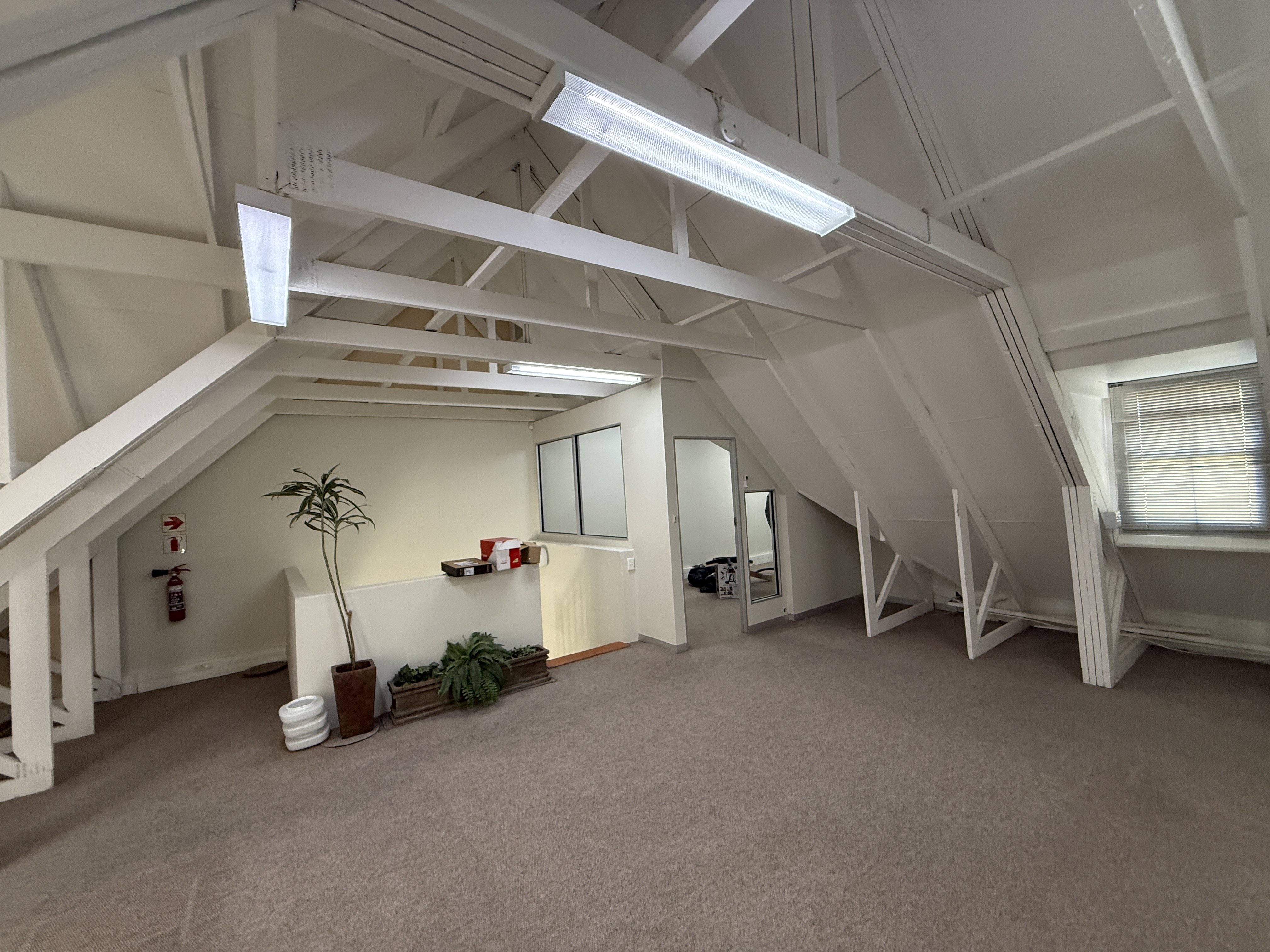 196m² Office Space to rent at Pastorie Park in Somerset West