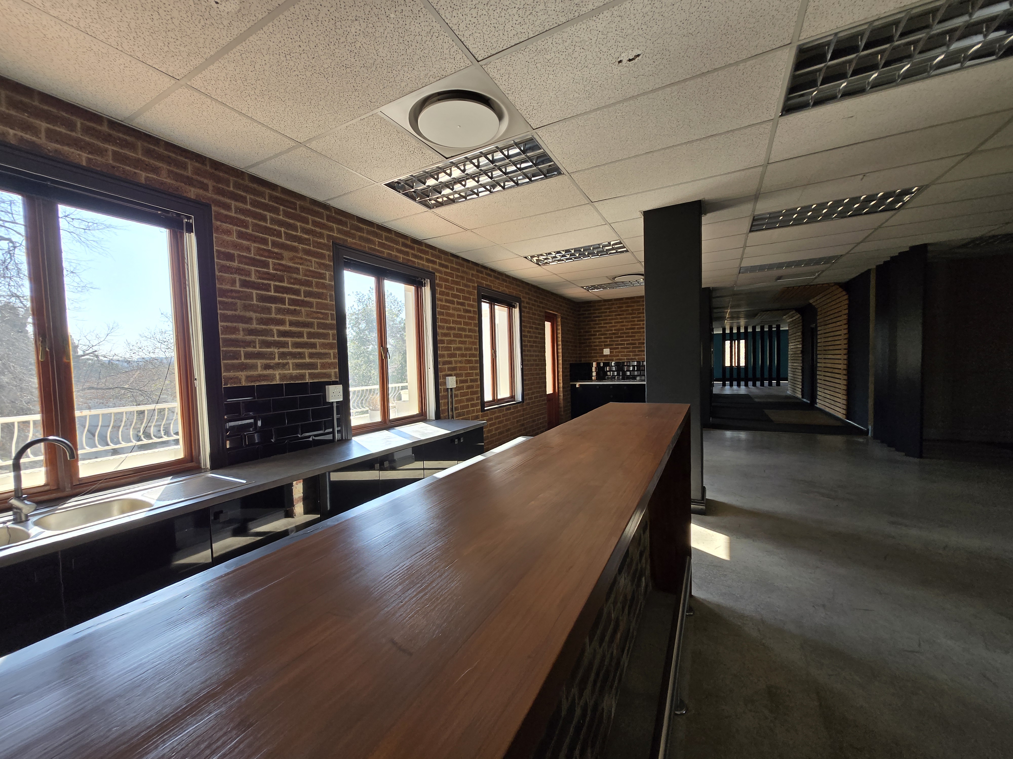 1 627m² Office Space to rent at Pinmill Farm in Sandown JHB