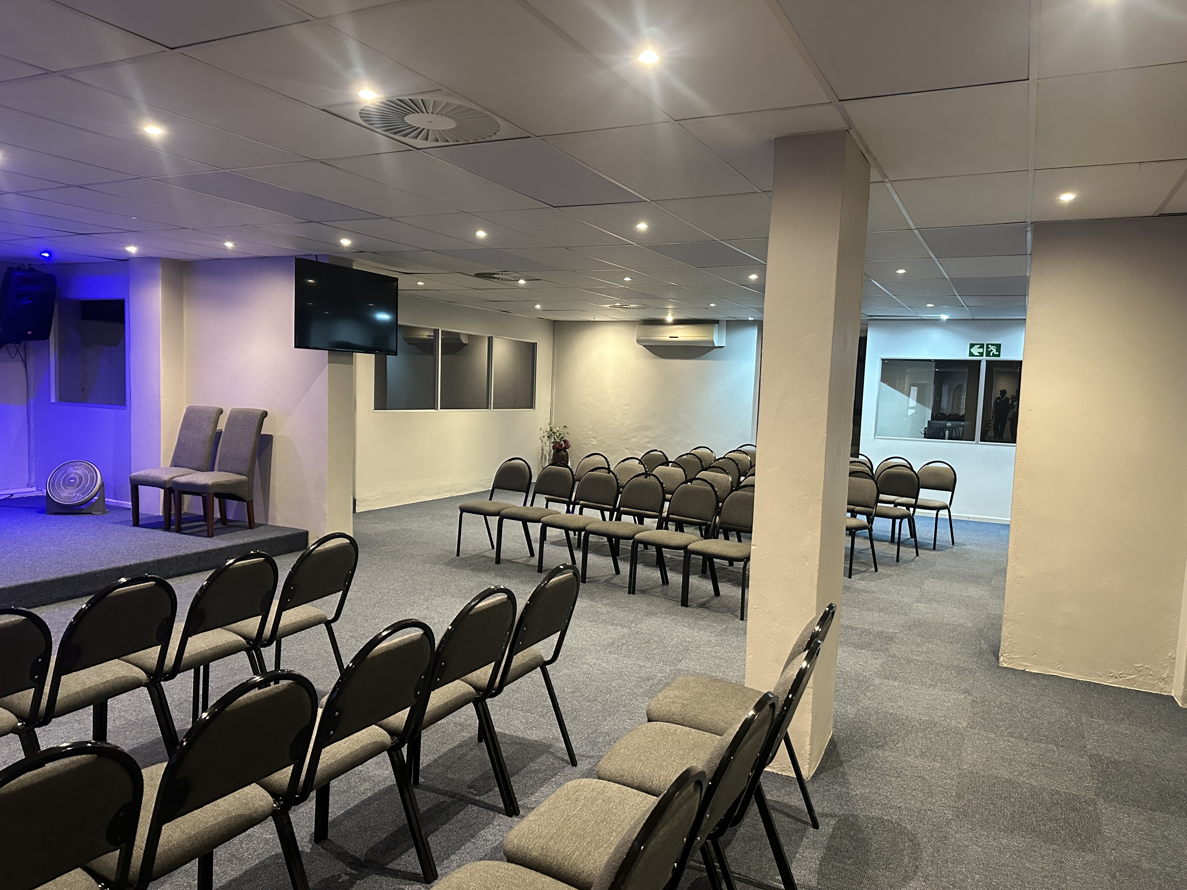 205m² Retail Shops to rent at Ronsyn Building in Rondebosch