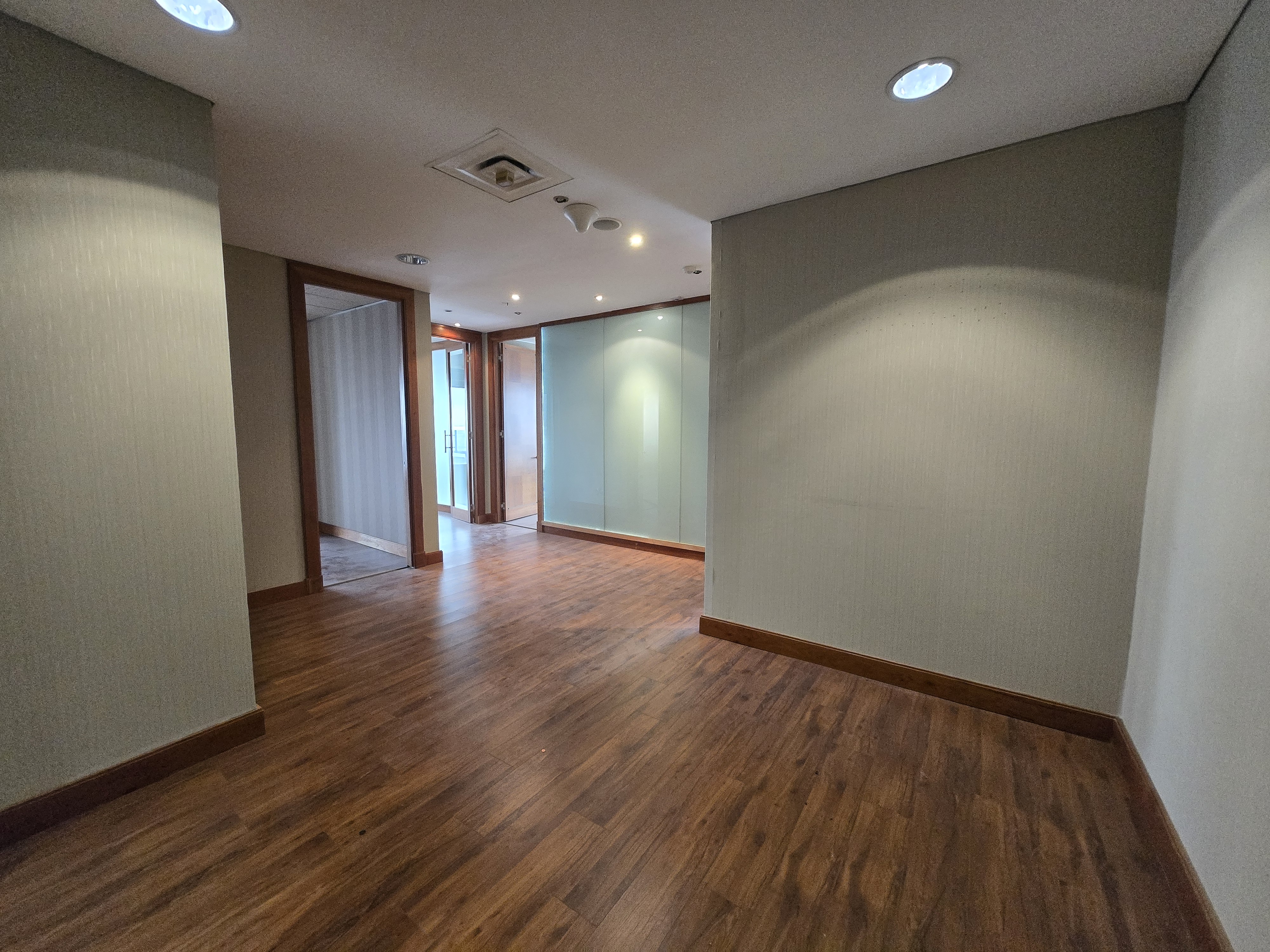 217m² Office Space to rent at Sandton City Office Tower in Sandton Central