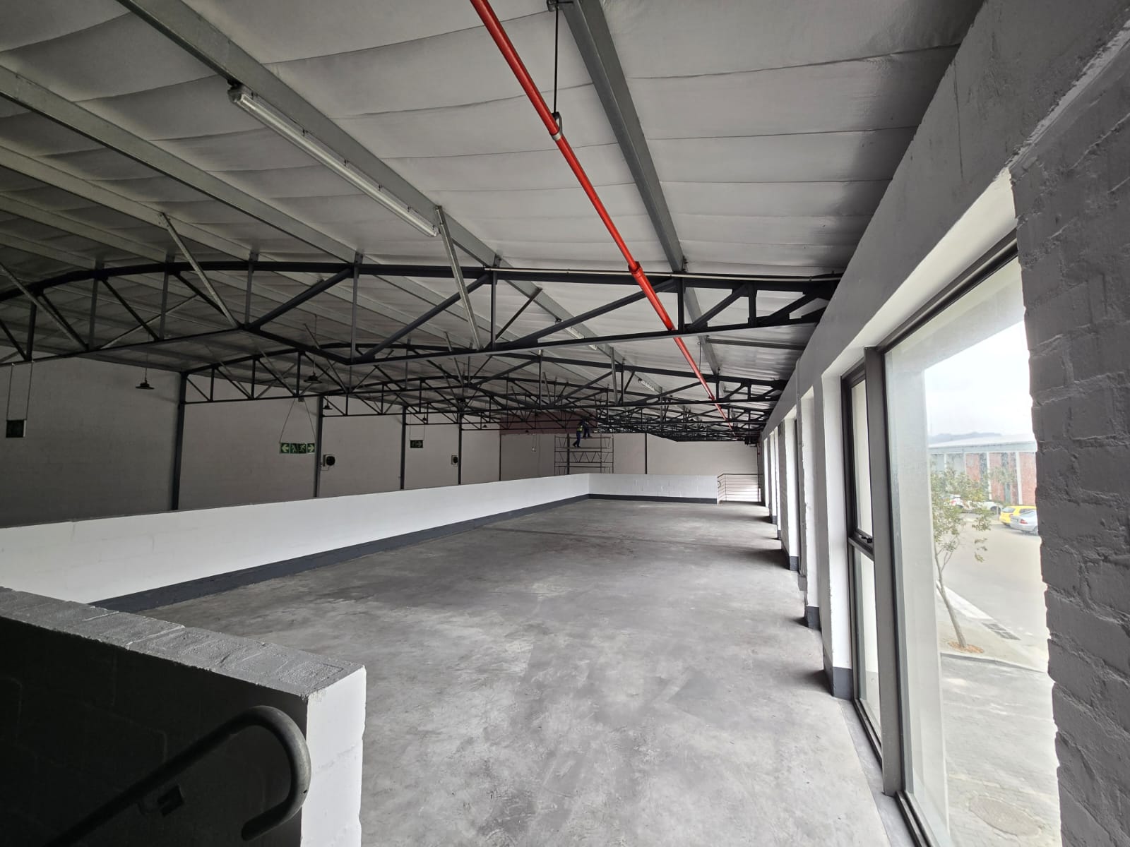Warehouse to rent at Sapphire Business Park in Bellville South Industria