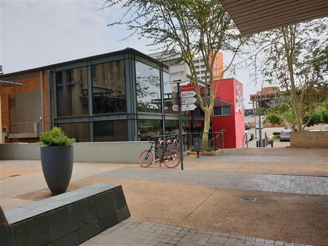 Retail Shops to rent at The Fields in Hatfield