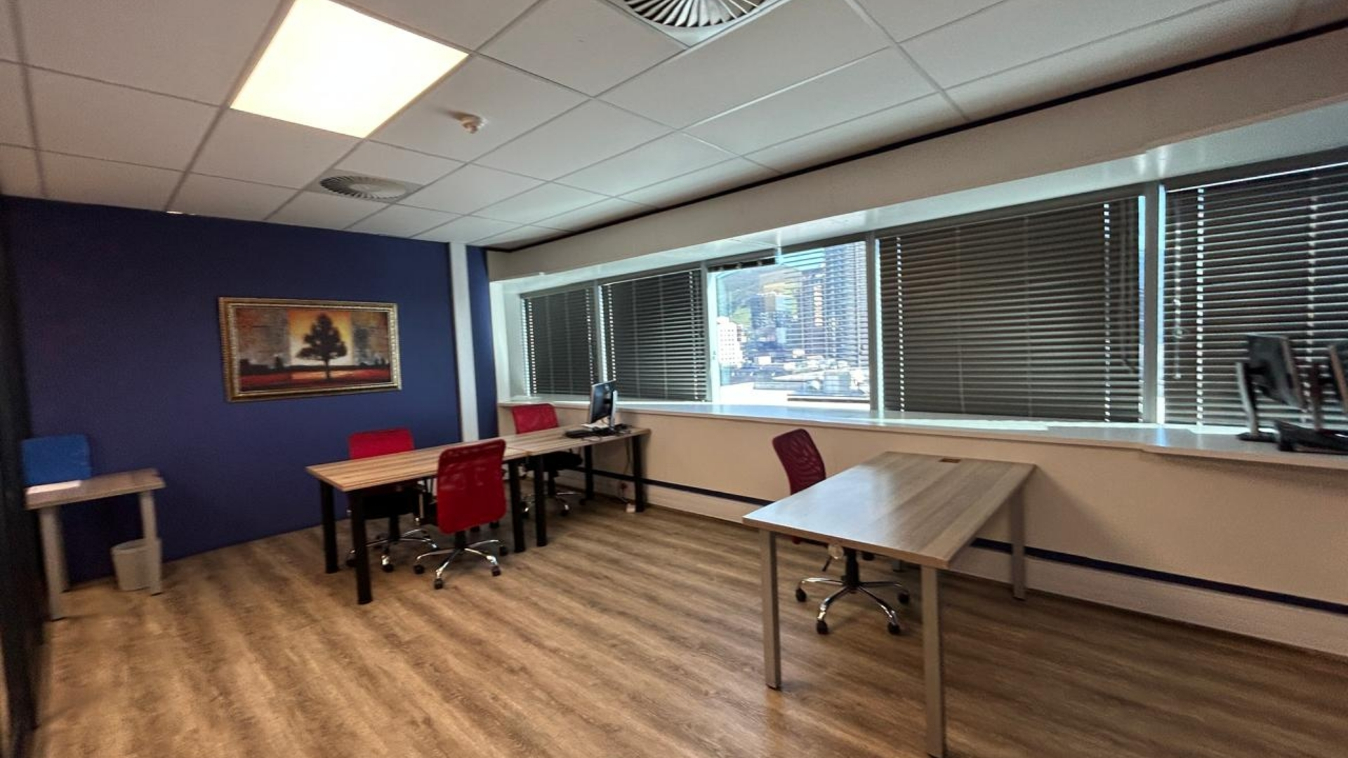 166m² Office Space to rent at The Towers  - Ex Standard Bank Centre in Cape Town CBD