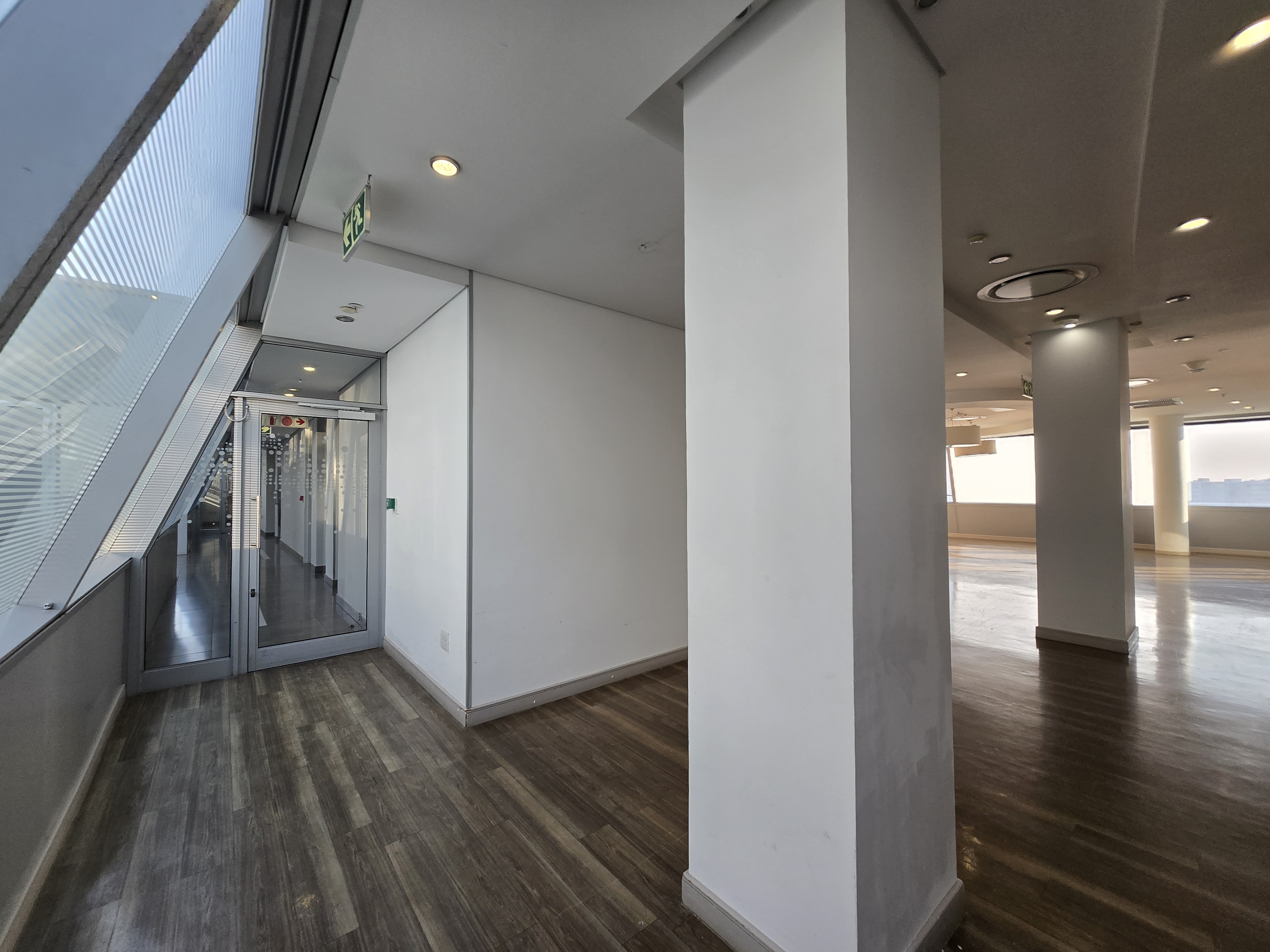 520m² Office Space to rent at The Towers in Sandton Central