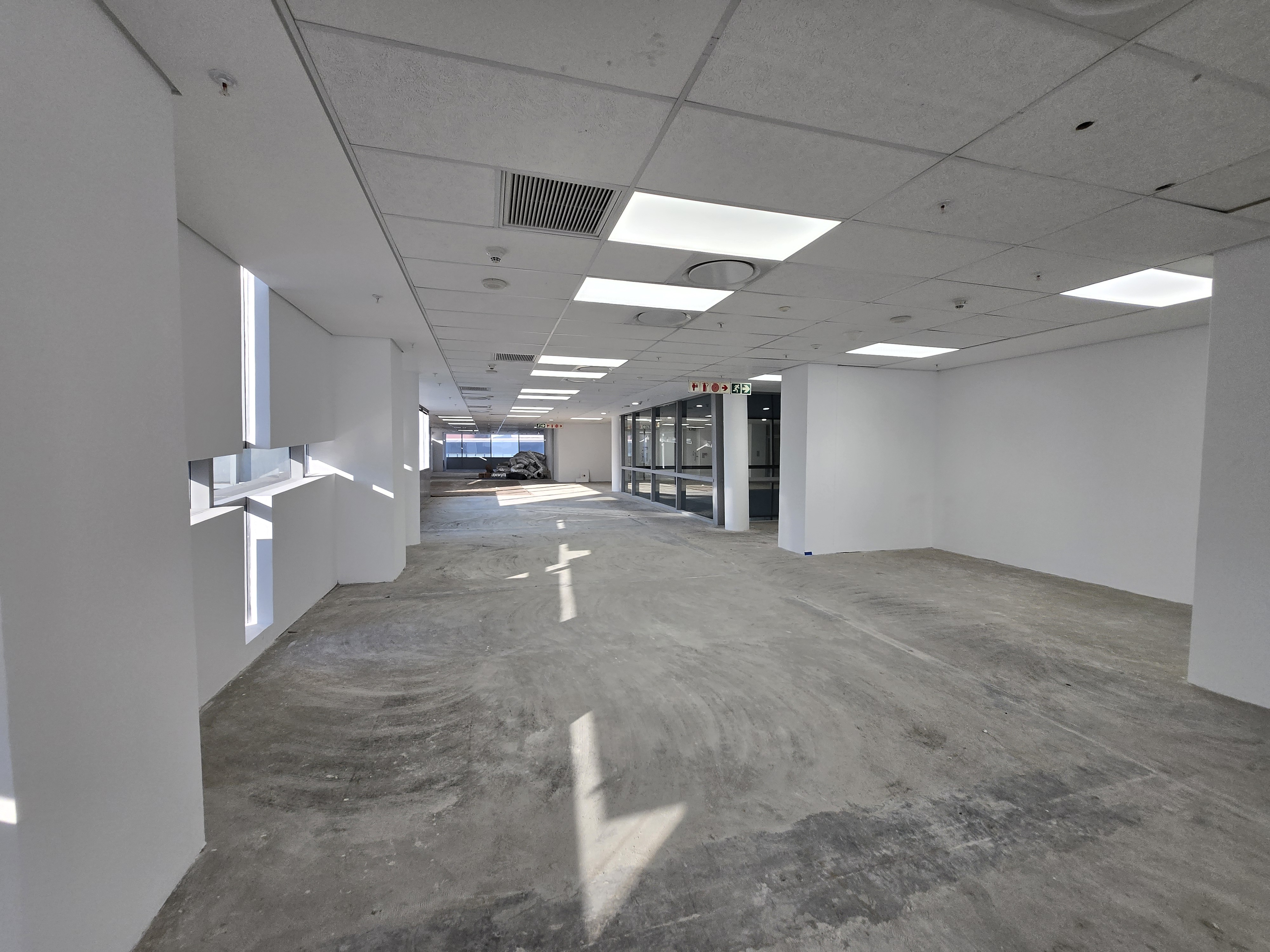 799m² Office Space to rent at The Towers in Sandton Central