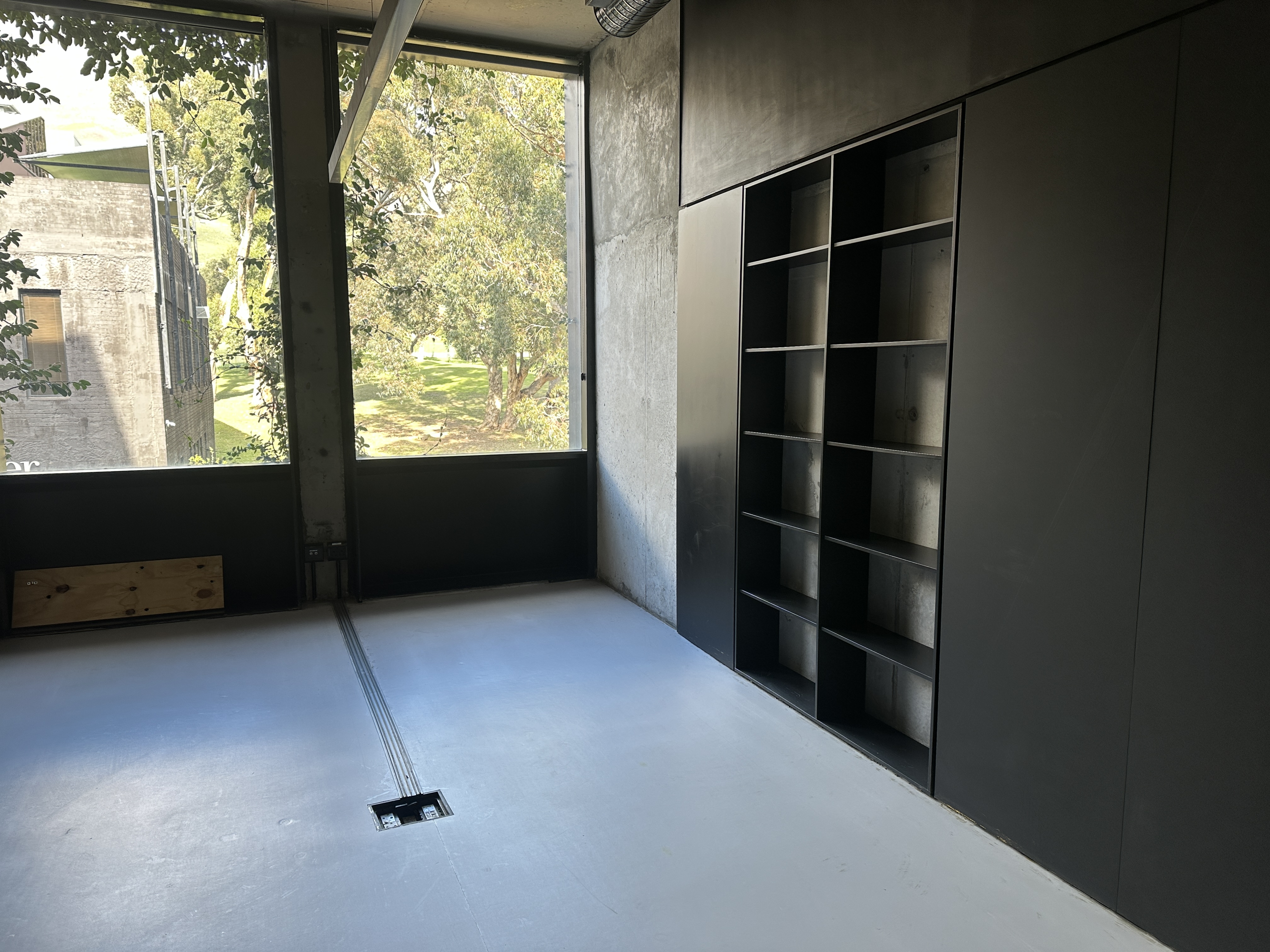 815m² Office Space to rent at Tramways Building in Woodstock
