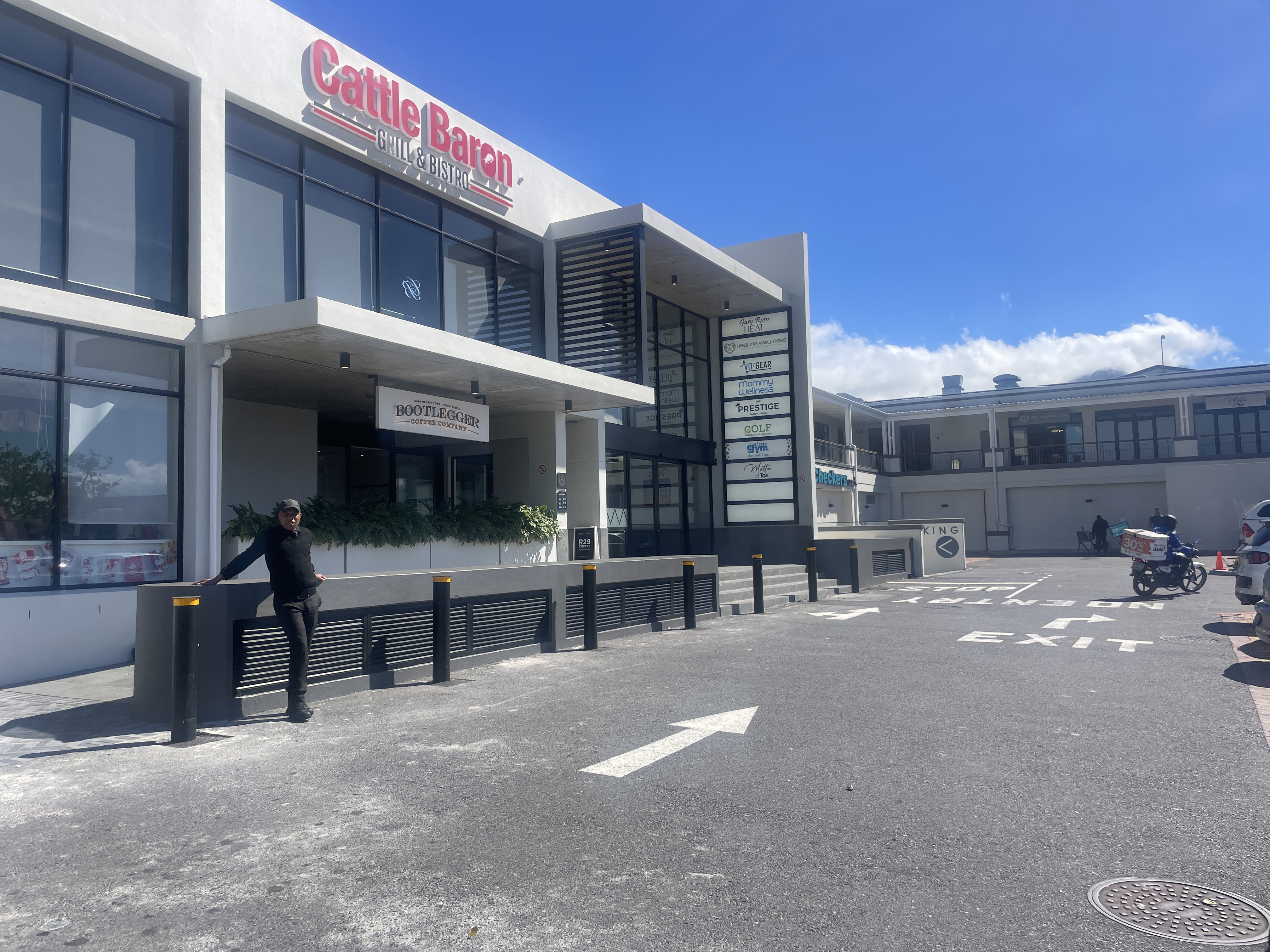 Retail Shops to rent at Westlake Lifestyle Centre in Westlake