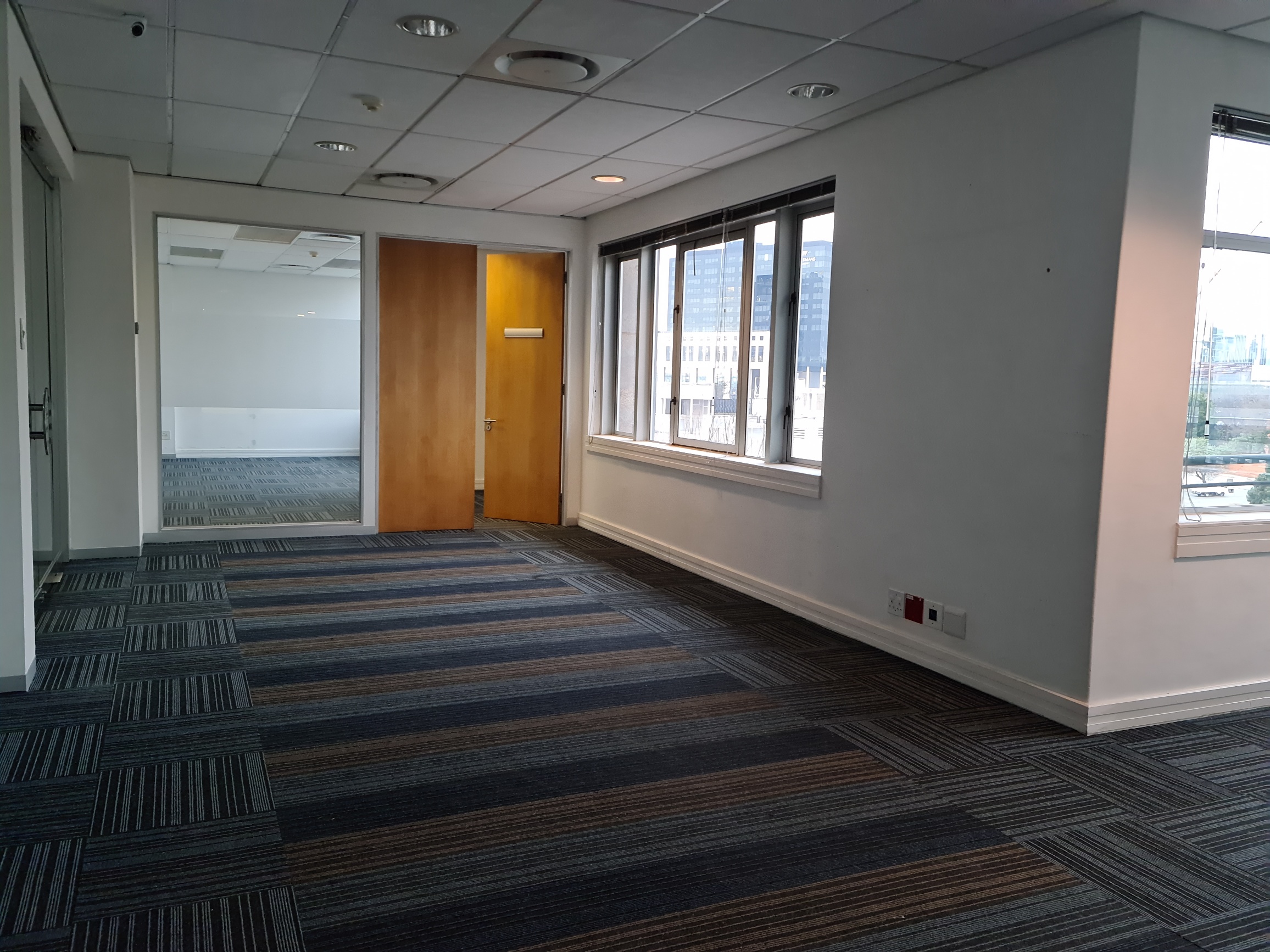 169m² Office Space to rent at 138 West Road (Erf 4 of 8 Sandown) in Sandton Central