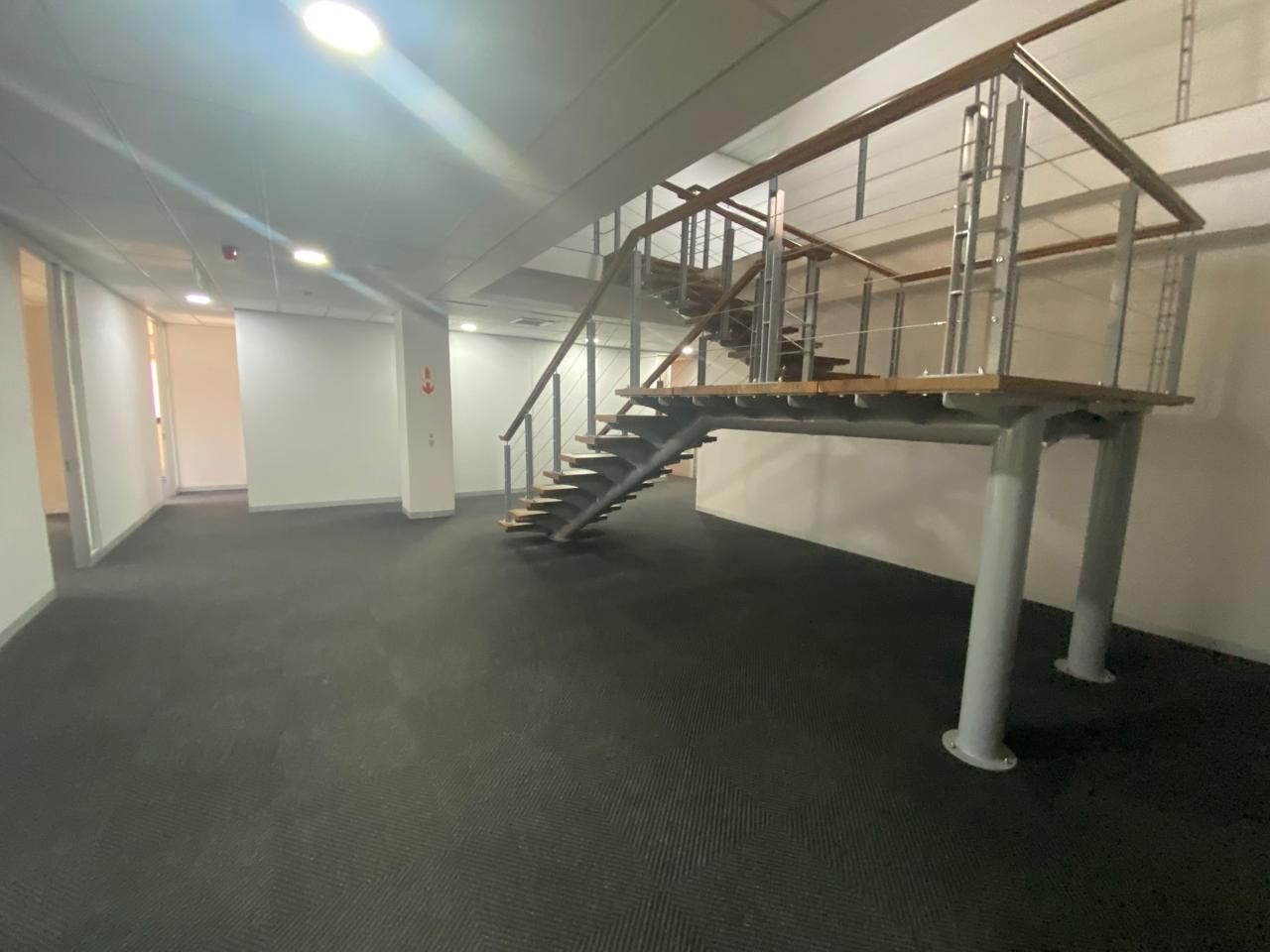 924m² Office Space to rent at Golf Park in Mowbray