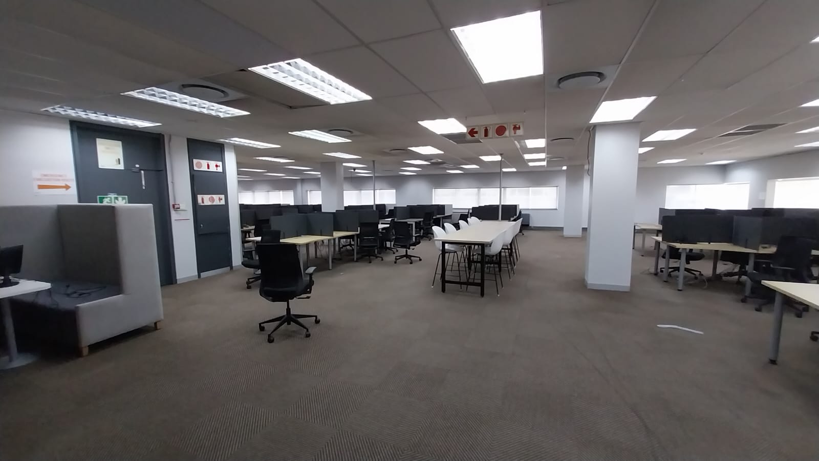 1 516m² Office Space to rent at 22 Long Street in Cape Town CBD