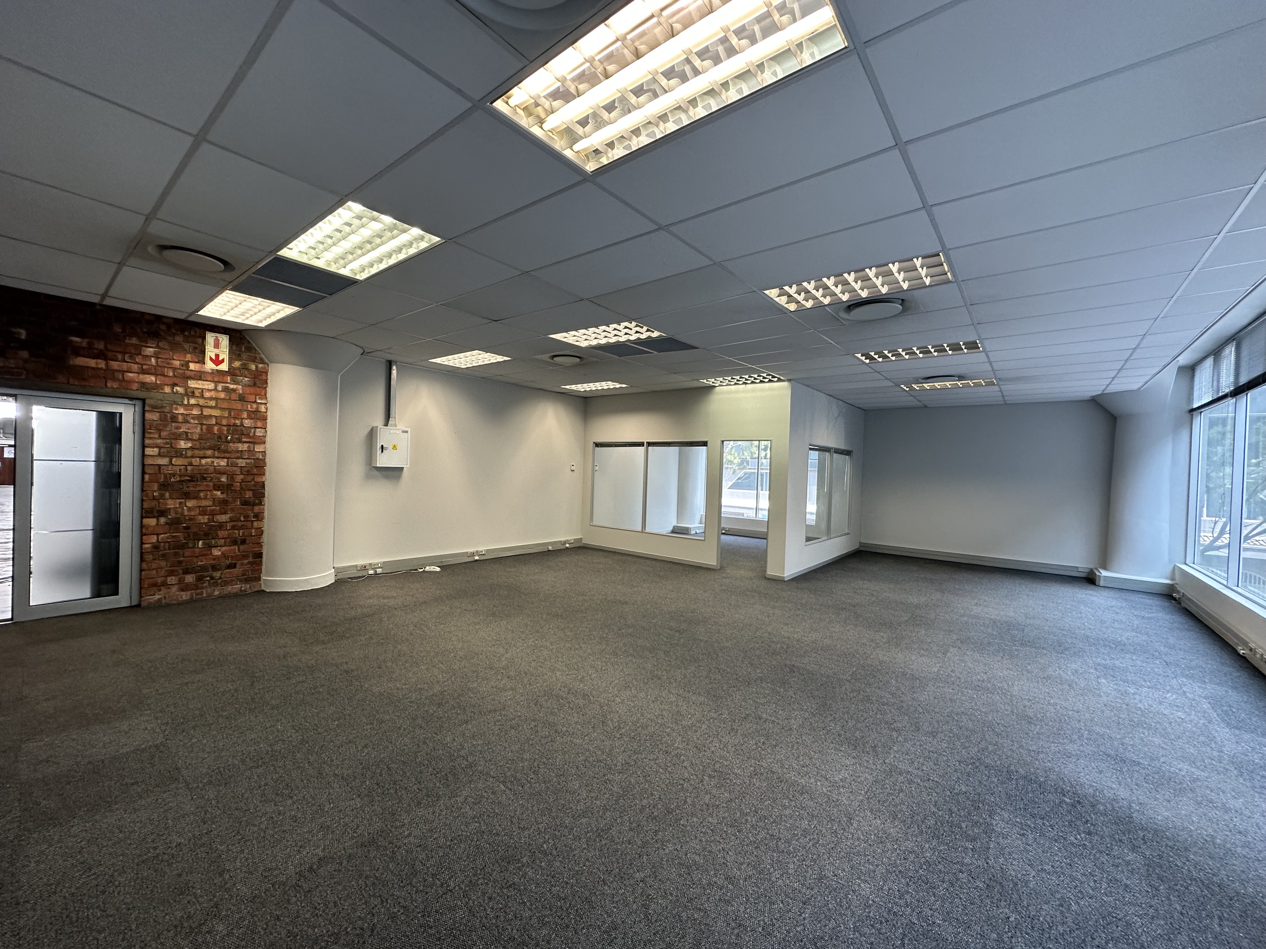 279m² Office Space to rent at 31 Martin Hammerschlag in Foreshore
