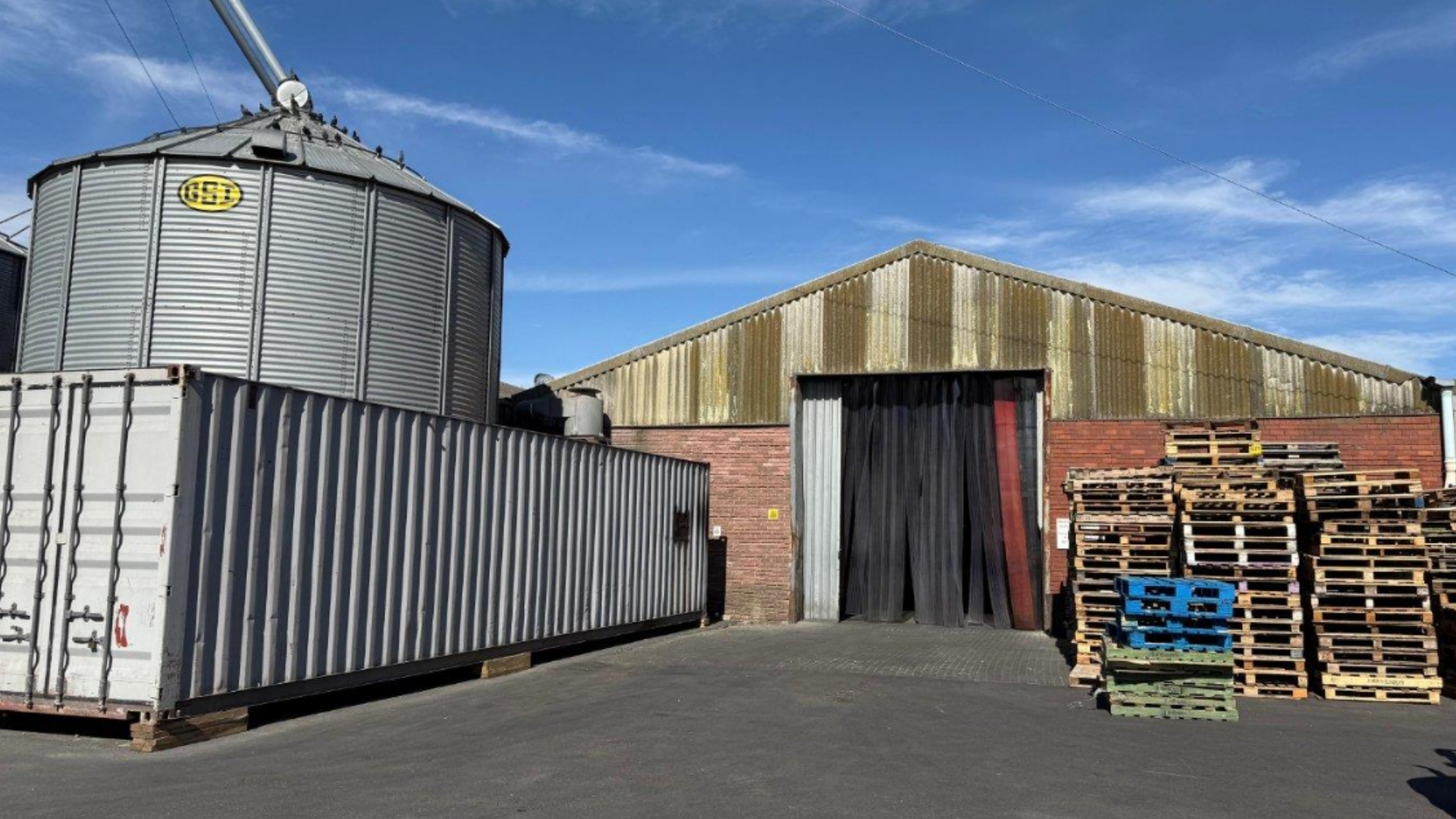 Warehouse to rent at 5 Morgenster Street - Okavango Park in Okavango