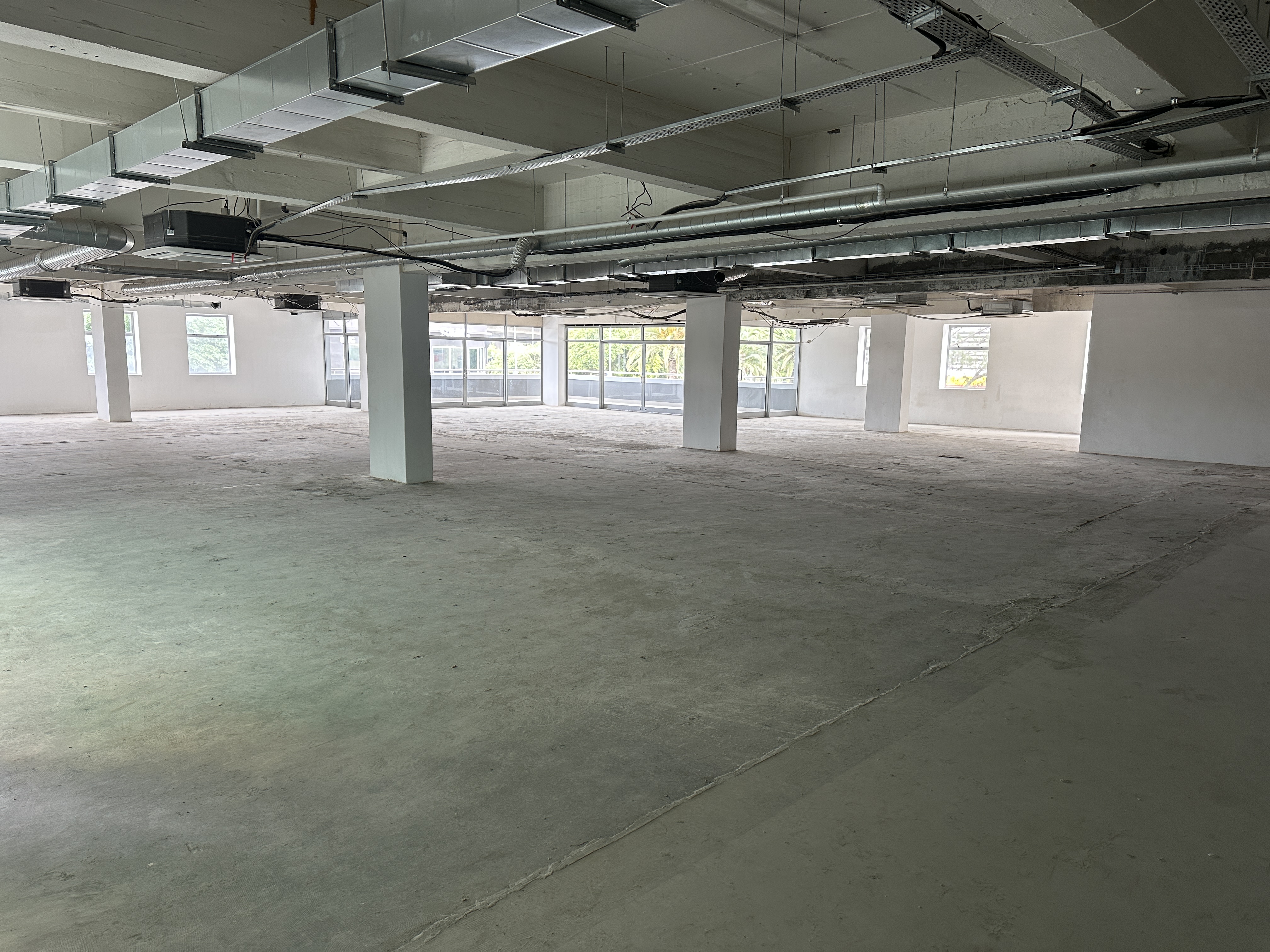 1 218m² Office Space to rent at Amber Place in Foreshore