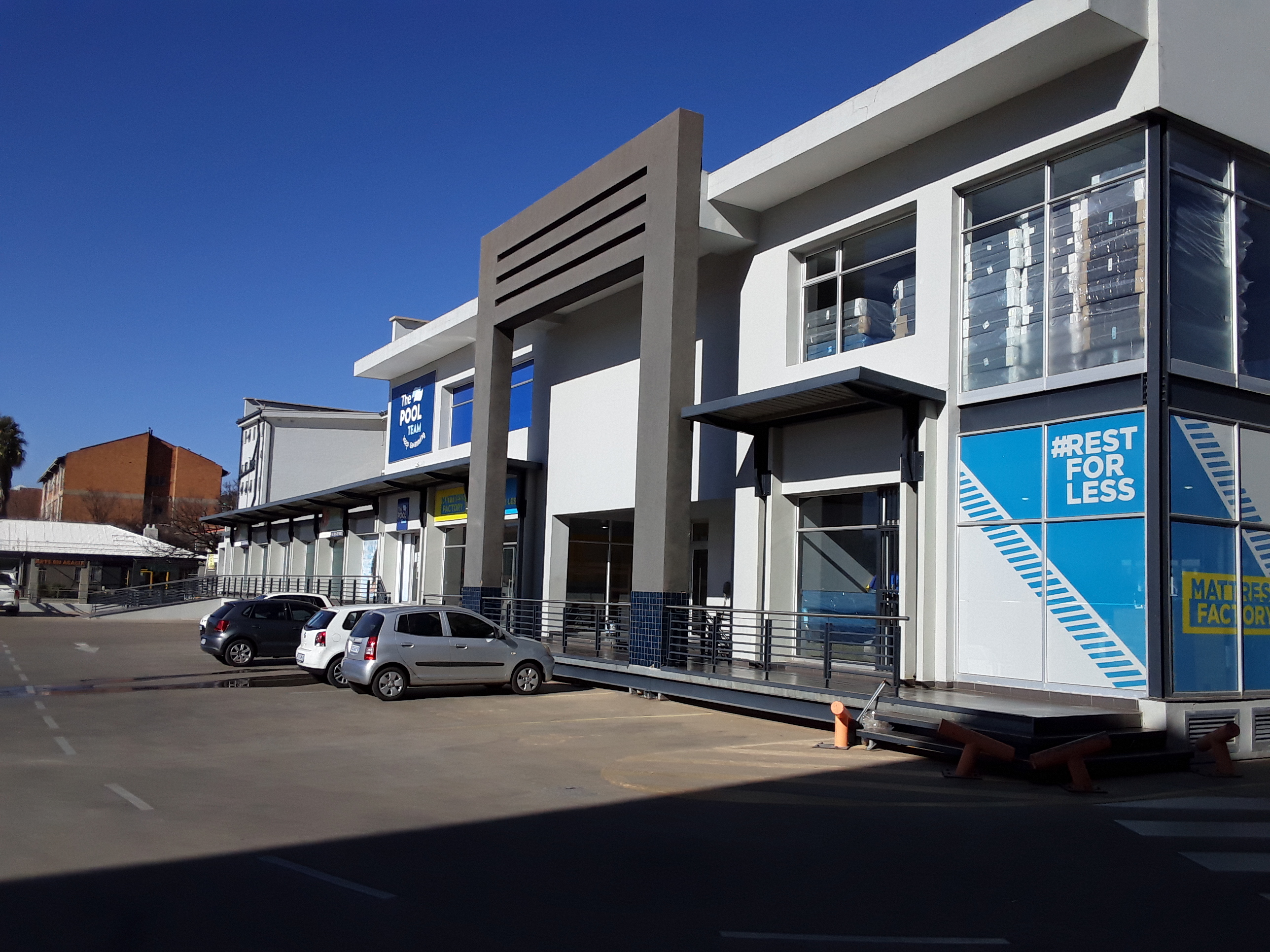 146m² Office Space to rent at Blackheath Mews - Cresta in Blackheath