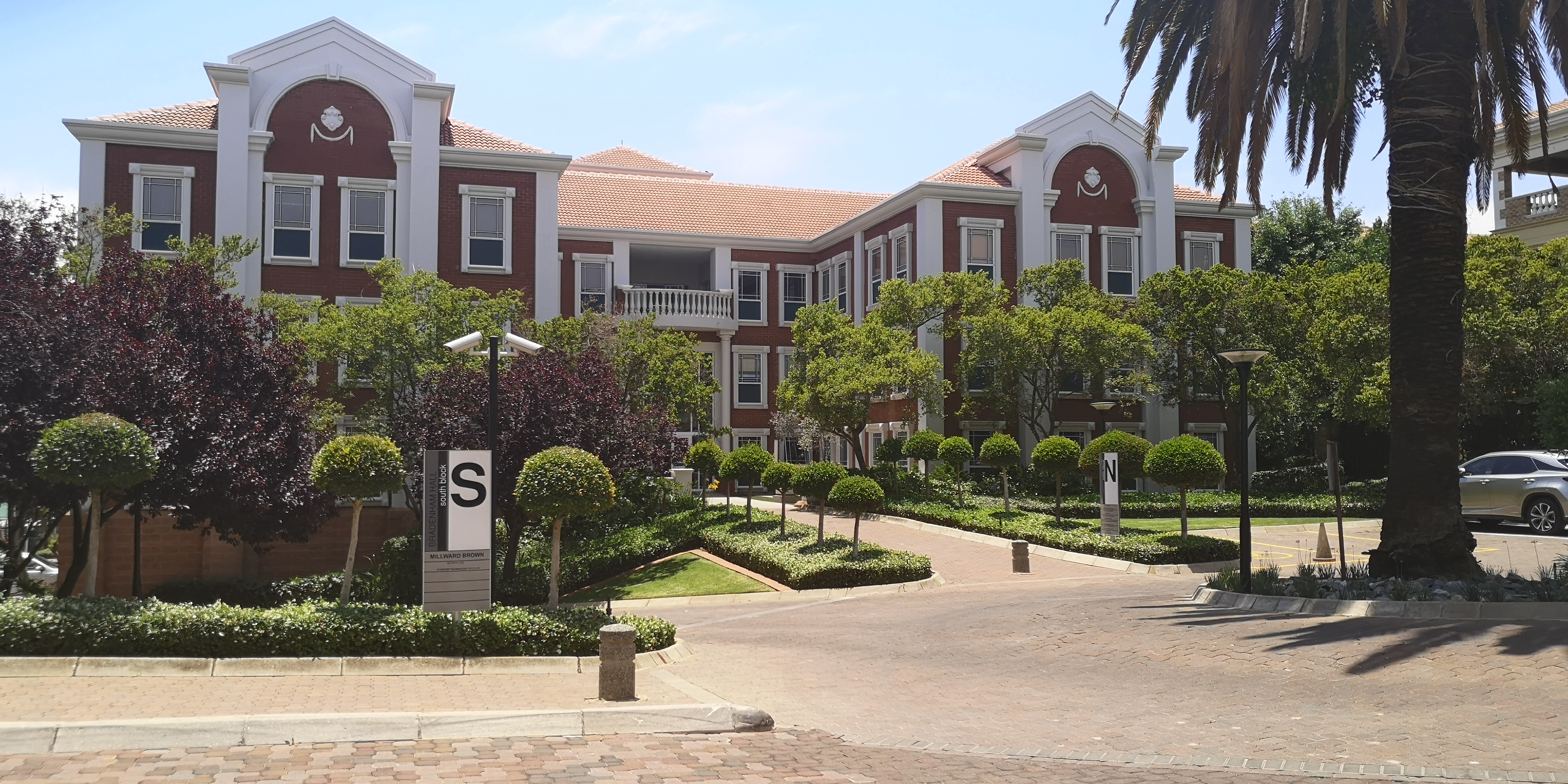 Office Space to rent at Bradenham Hall in Rivonia