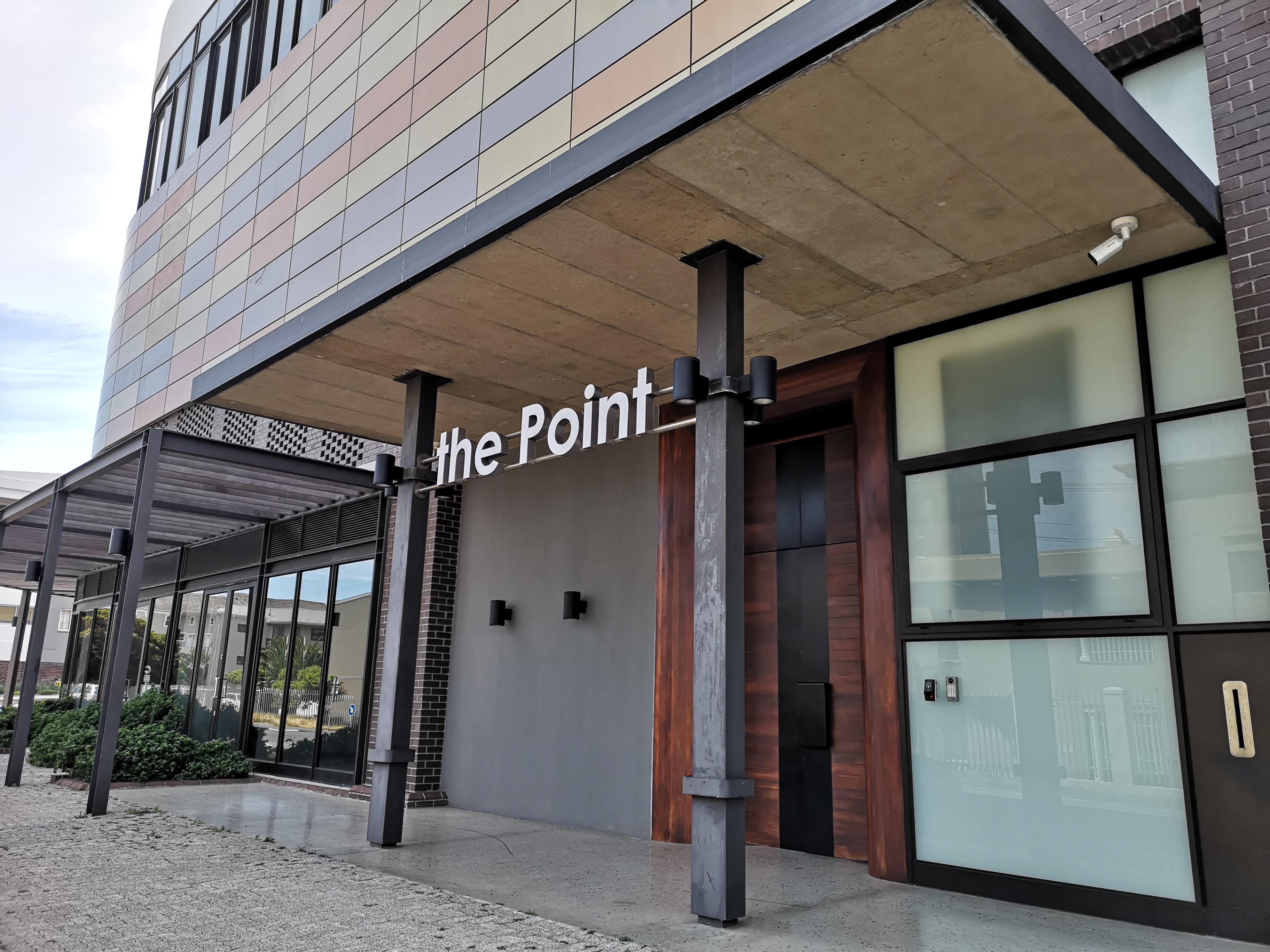 197m² Retail Shops to rent at Centre Point - Milnerton in Milnerton