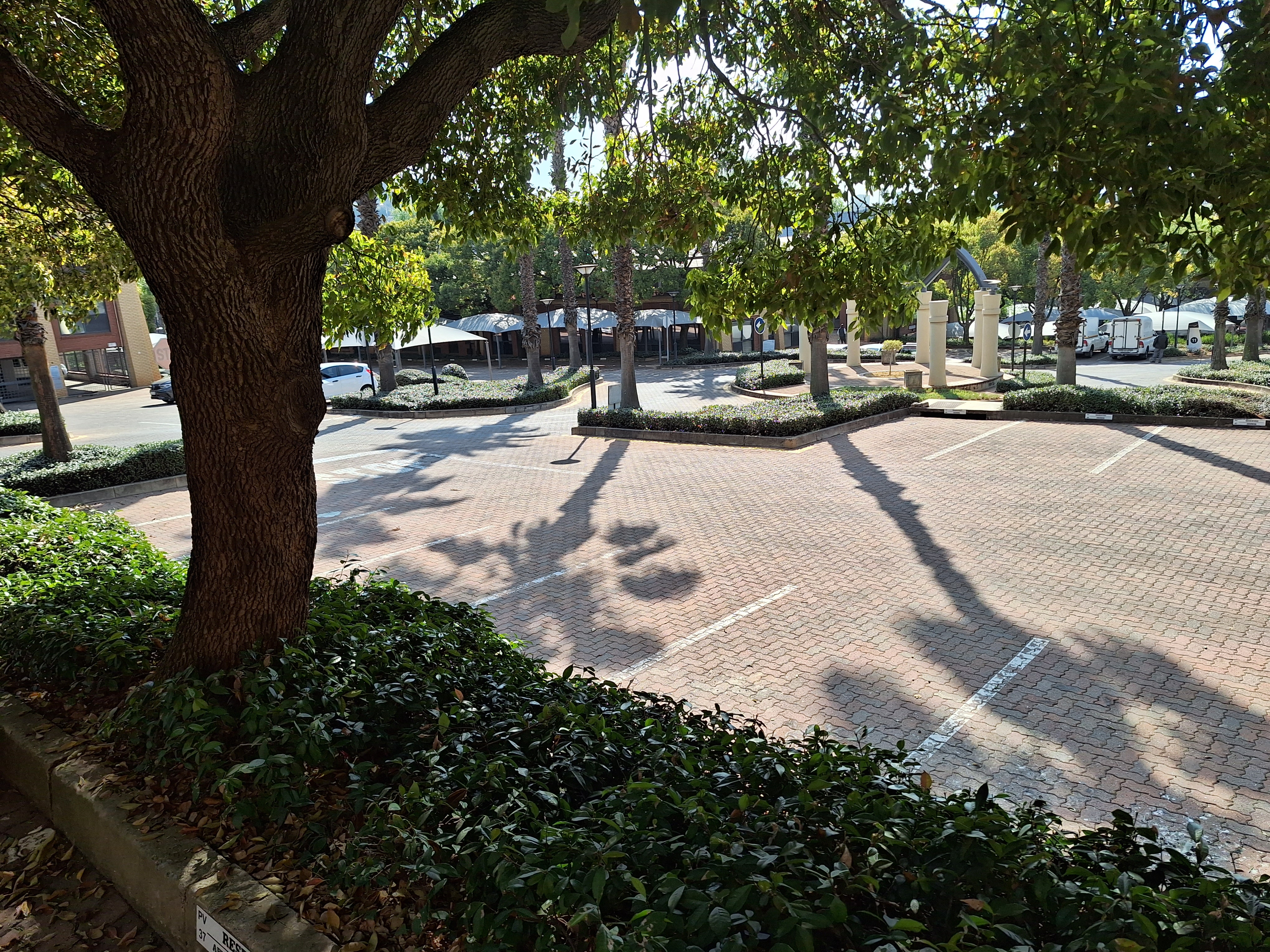 Retail Shops to rent at Constantia Office Park in Constantia Kloof