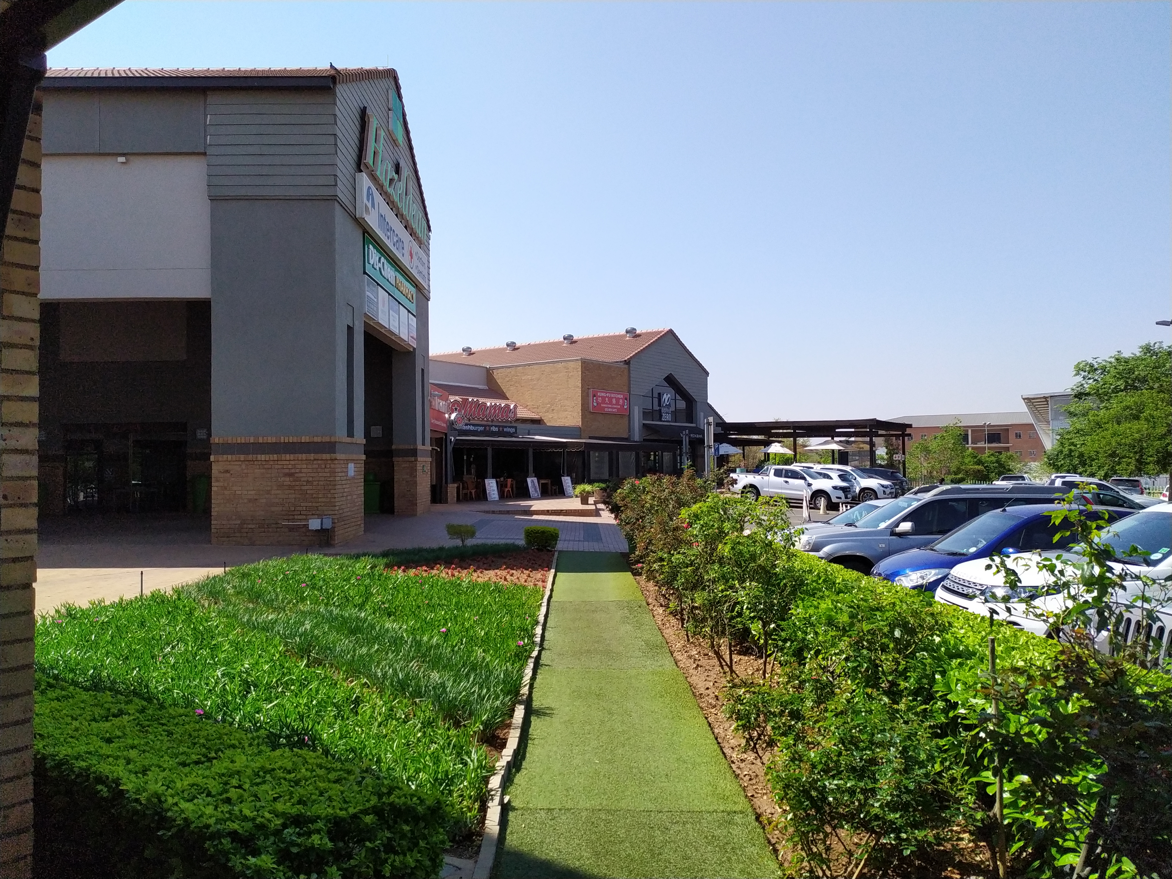 Retail Shops to rent at Hazeldean Square Shopping Center in Silver Lakes