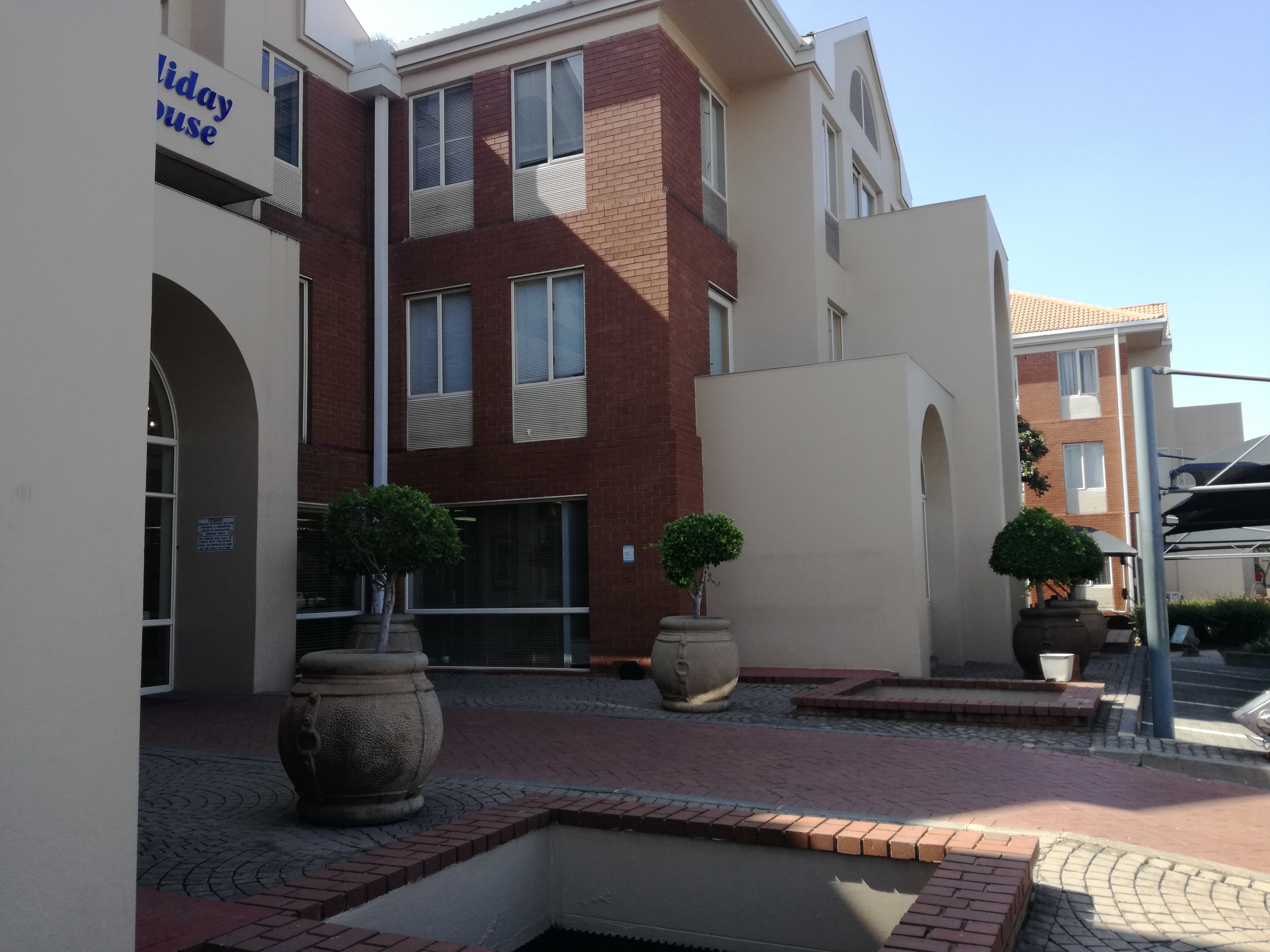 238m² Office Space to rent at Holiday House in Randburg CBD