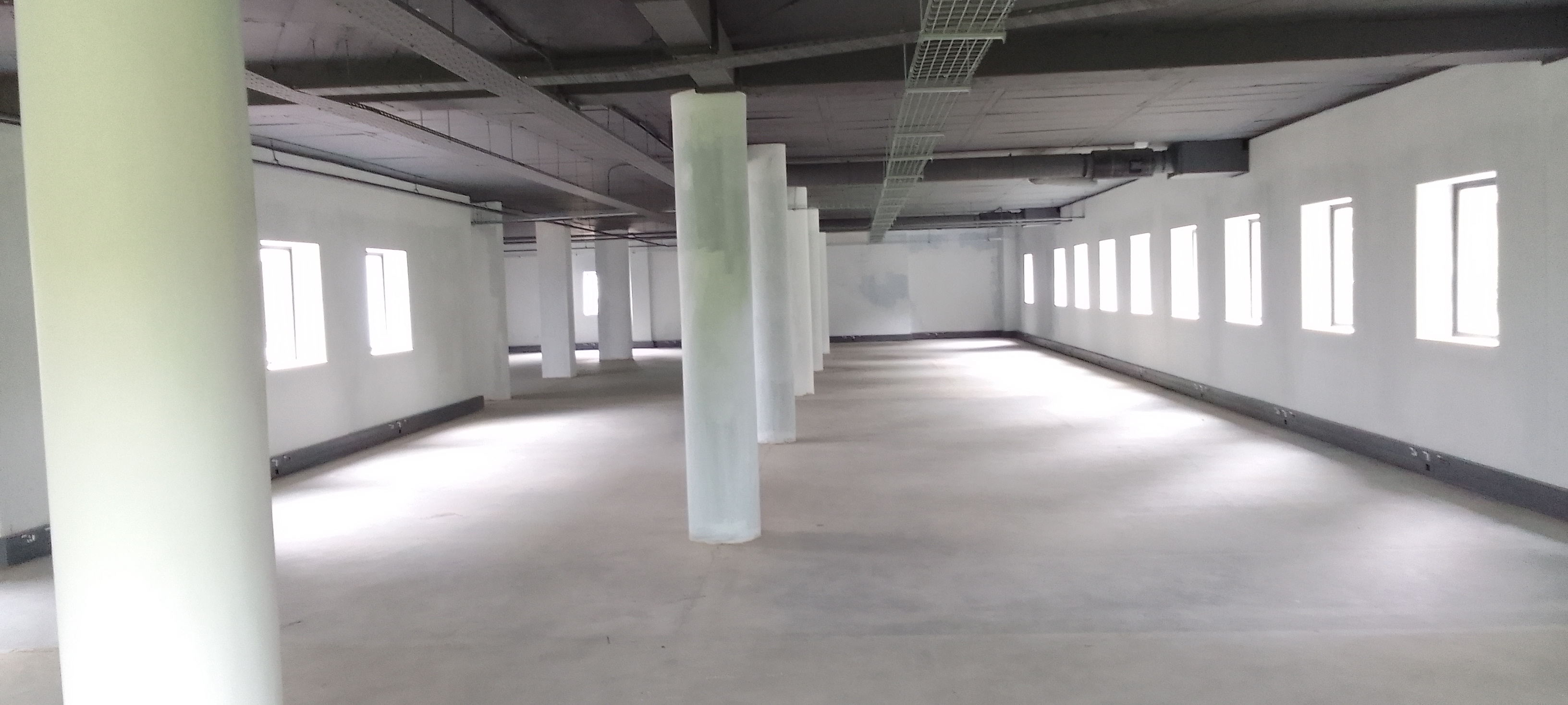 1 922m² Office Space to rent at Cascade Close in Vorna Valley